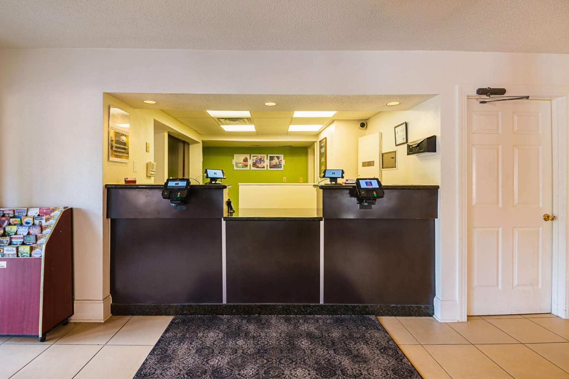 Studio 6 Extended Stay - Greensboro, NC gallery photo in Greensboro, NC — image 16