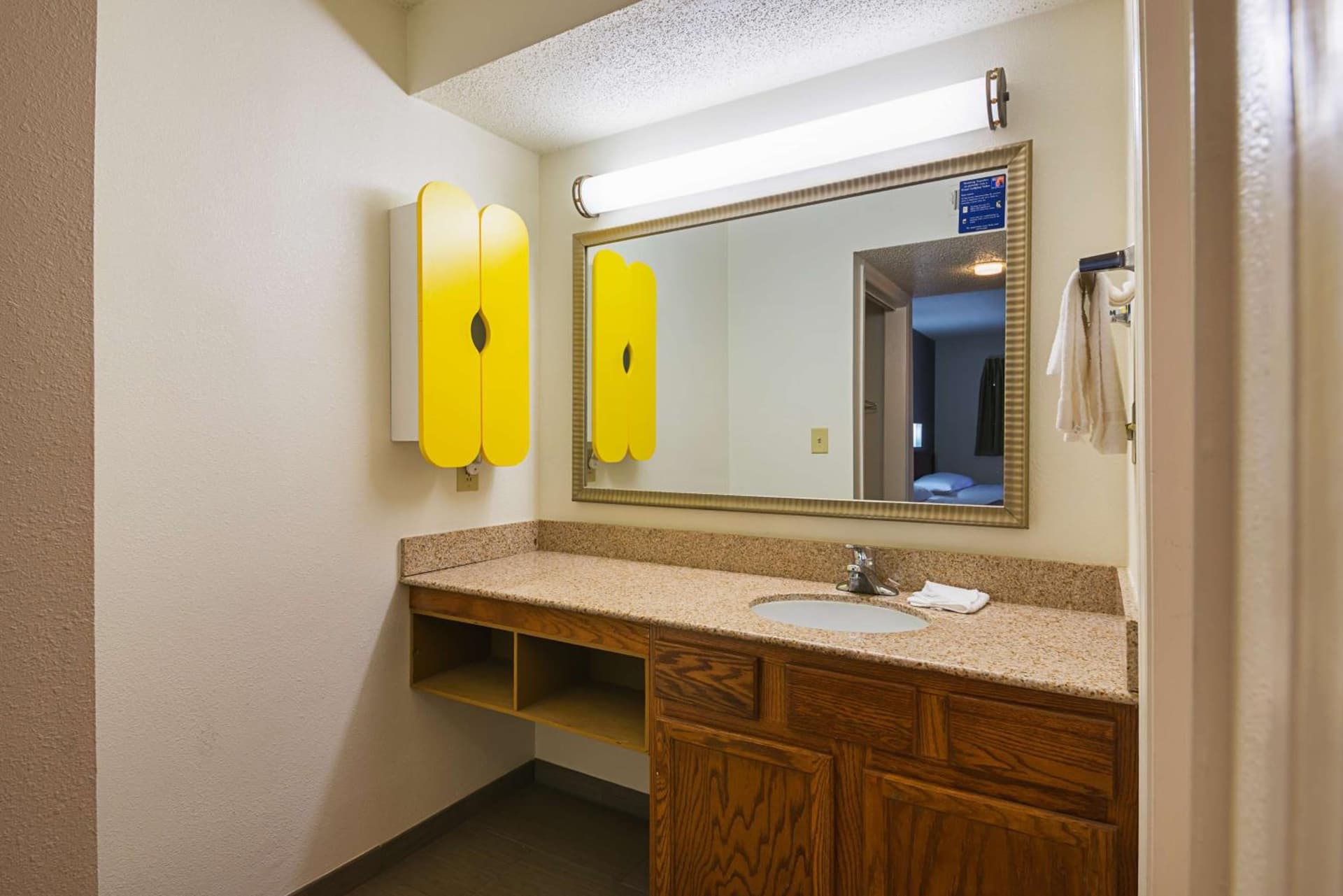Studio 6 Extended Stay - Greensboro, NC gallery photo in Greensboro, NC — image 13