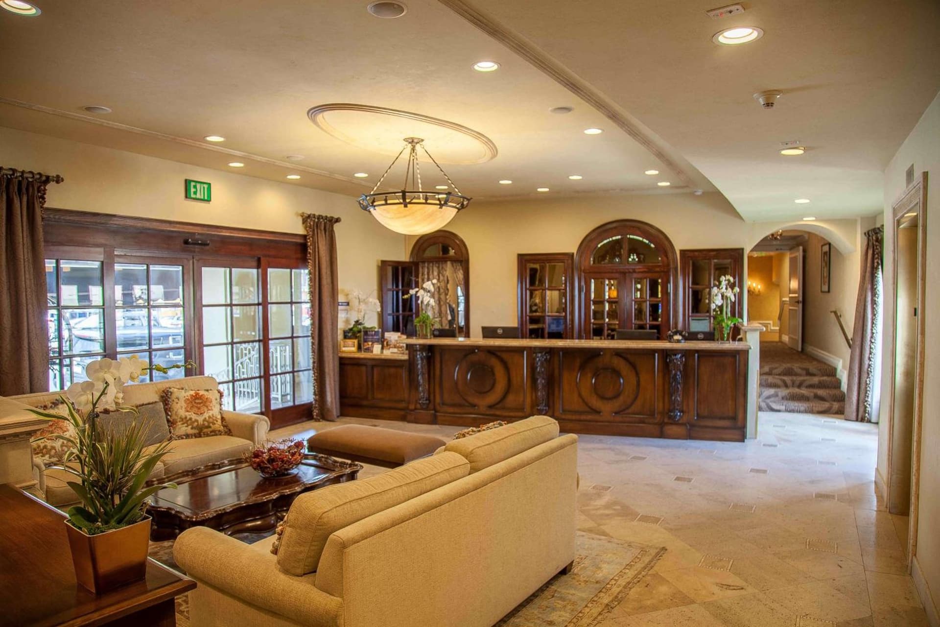 Best Western Plus Sunset Plaza Hotel interior in Los Angeles, CA — gallery photo 2