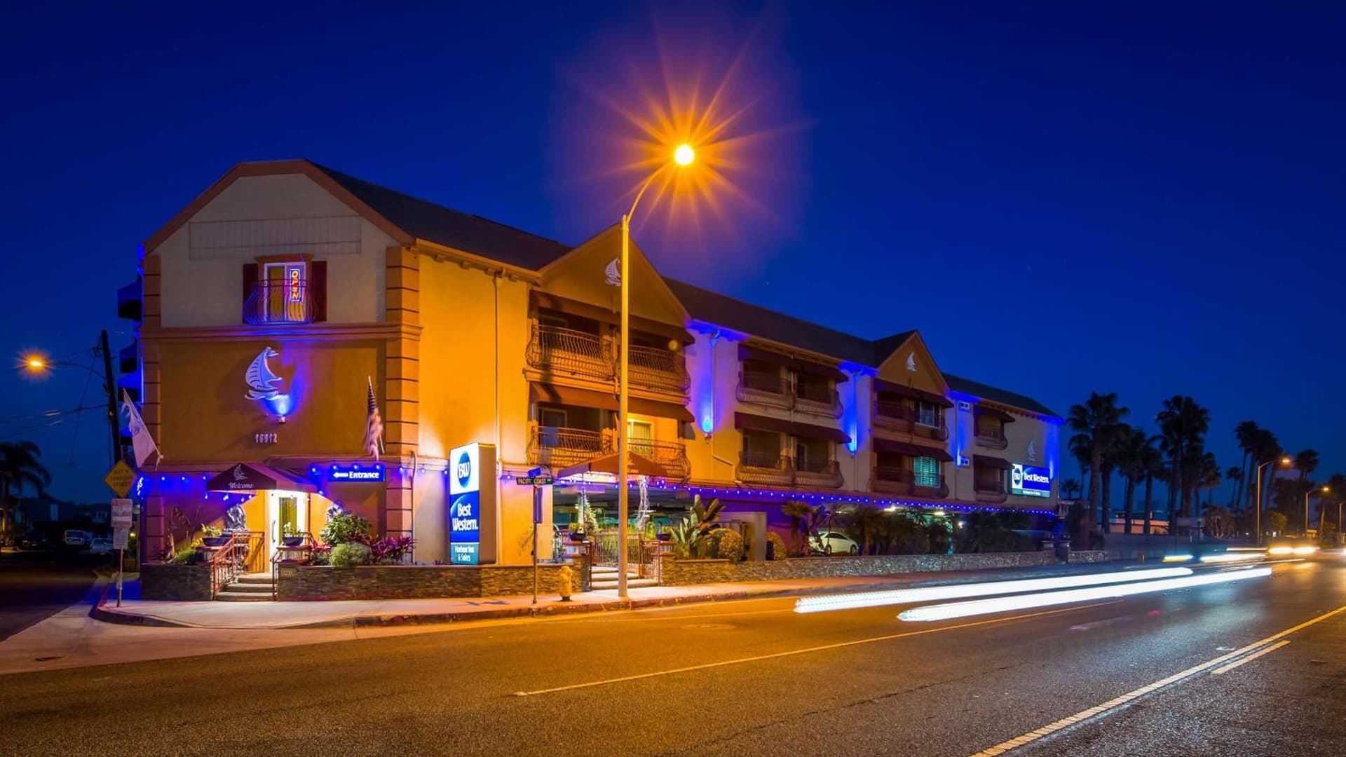Best Western Harbour Inn & Suites Huntington - Sunset Beach — hotel in Huntington Beach, California