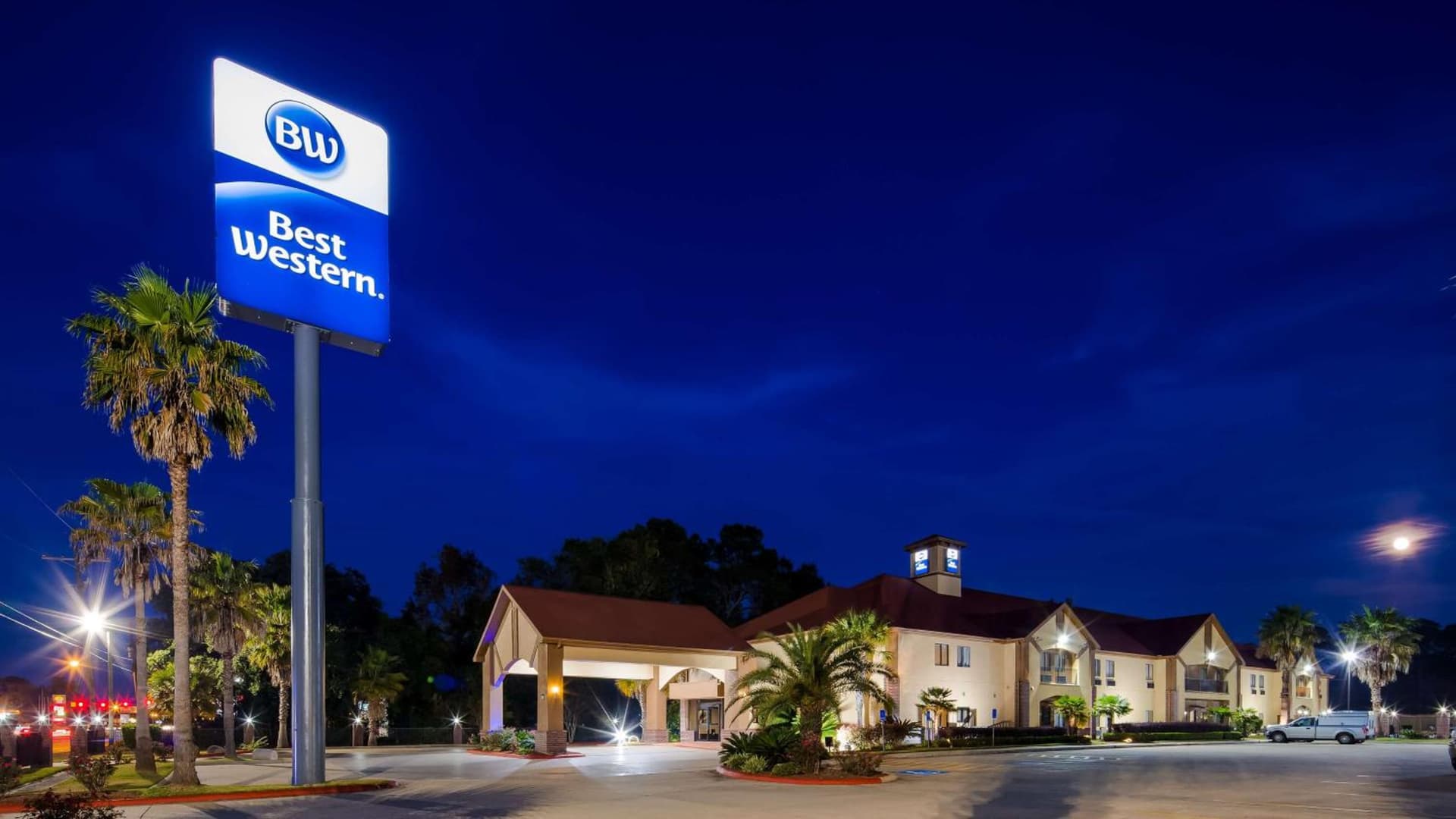 Best Western Inn & Suites - Lake Charles — hotel in Lake Charles, Louisiana