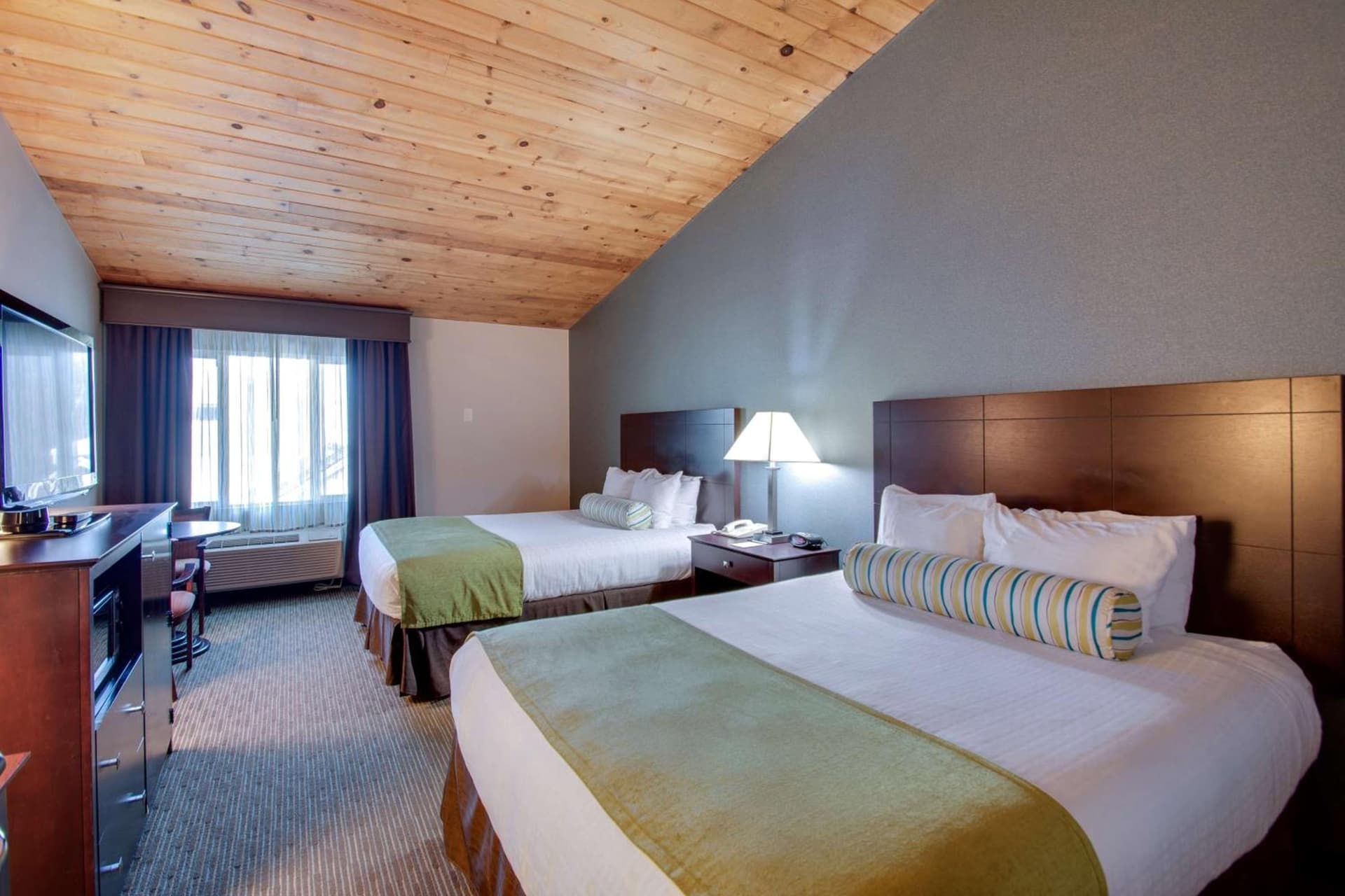 Best Western Plus, The Inn at Hampton gallery photo in Hampton, NH — image 5