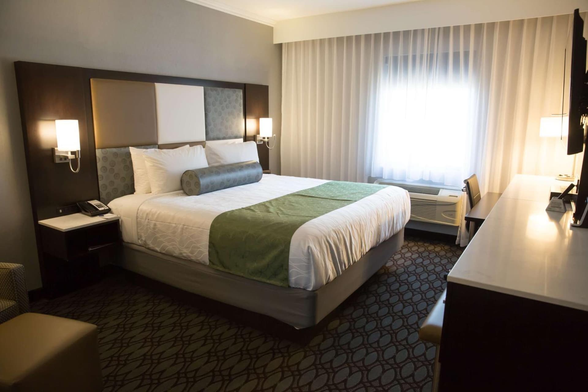 Best Western Premier NYC Gateway Hotel gallery photo in North Bergen — image 7