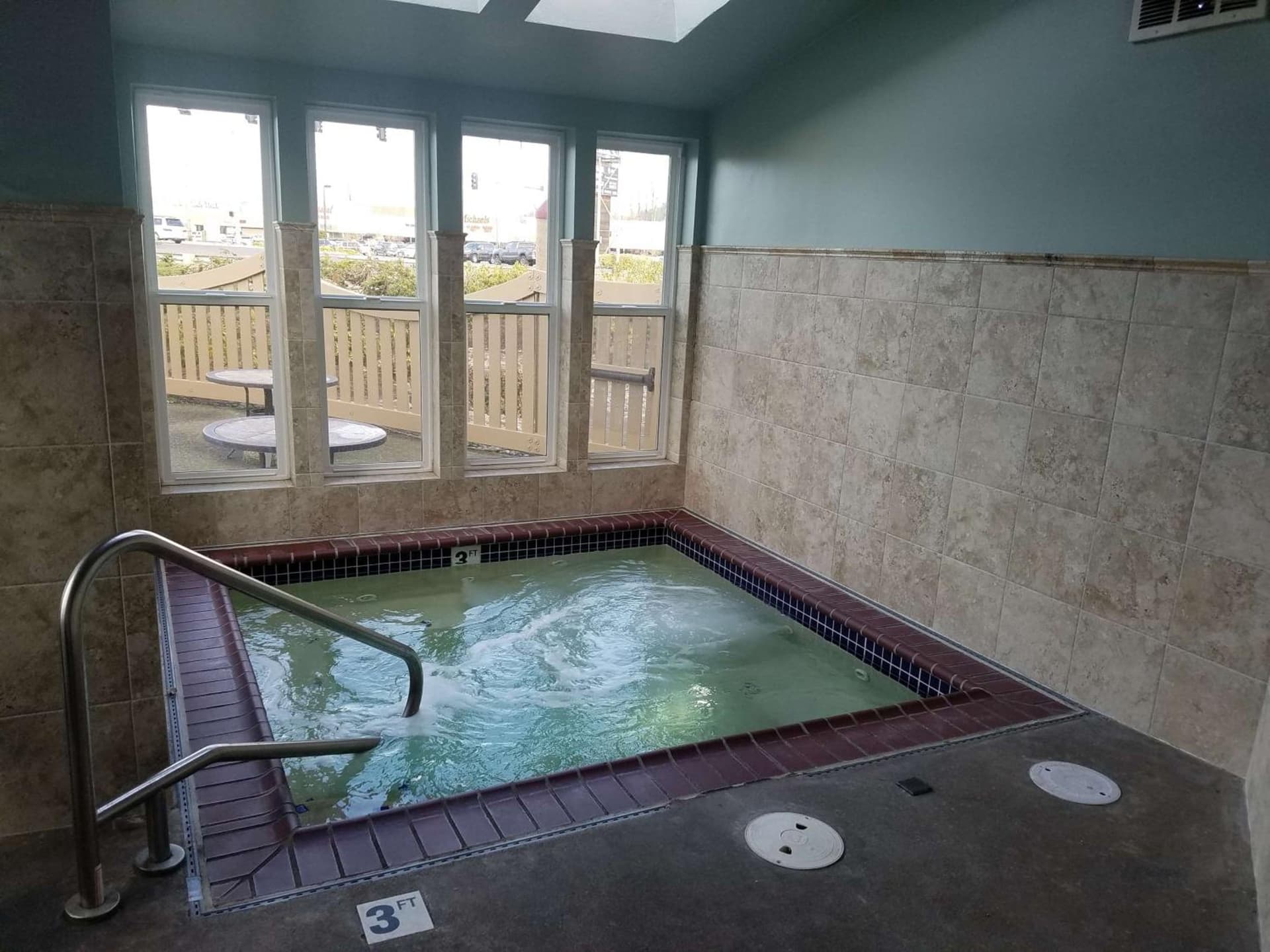 Best Western Plus Rivershore Hotel gallery photo in Oregon City, OR — image 78