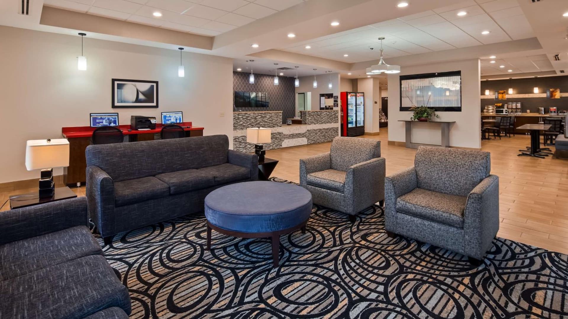 Best Western Plus Sunrise Inn property views in Nashville, TN — gallery photo 3