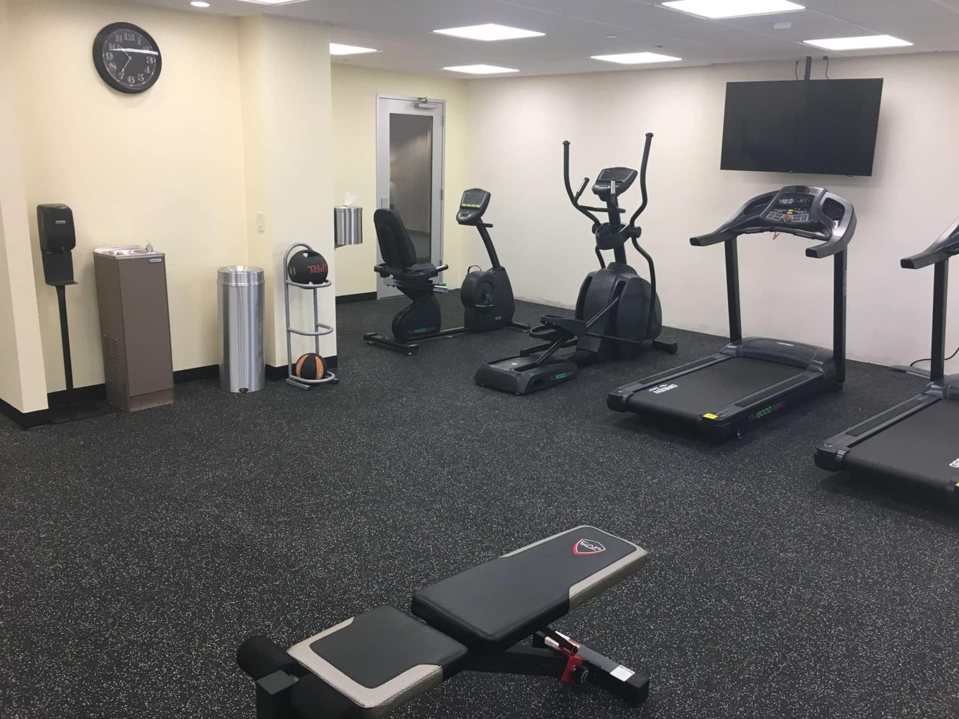 Best Western Plus Arrowhead Hotel gallery photo in Colton, CA — image 20