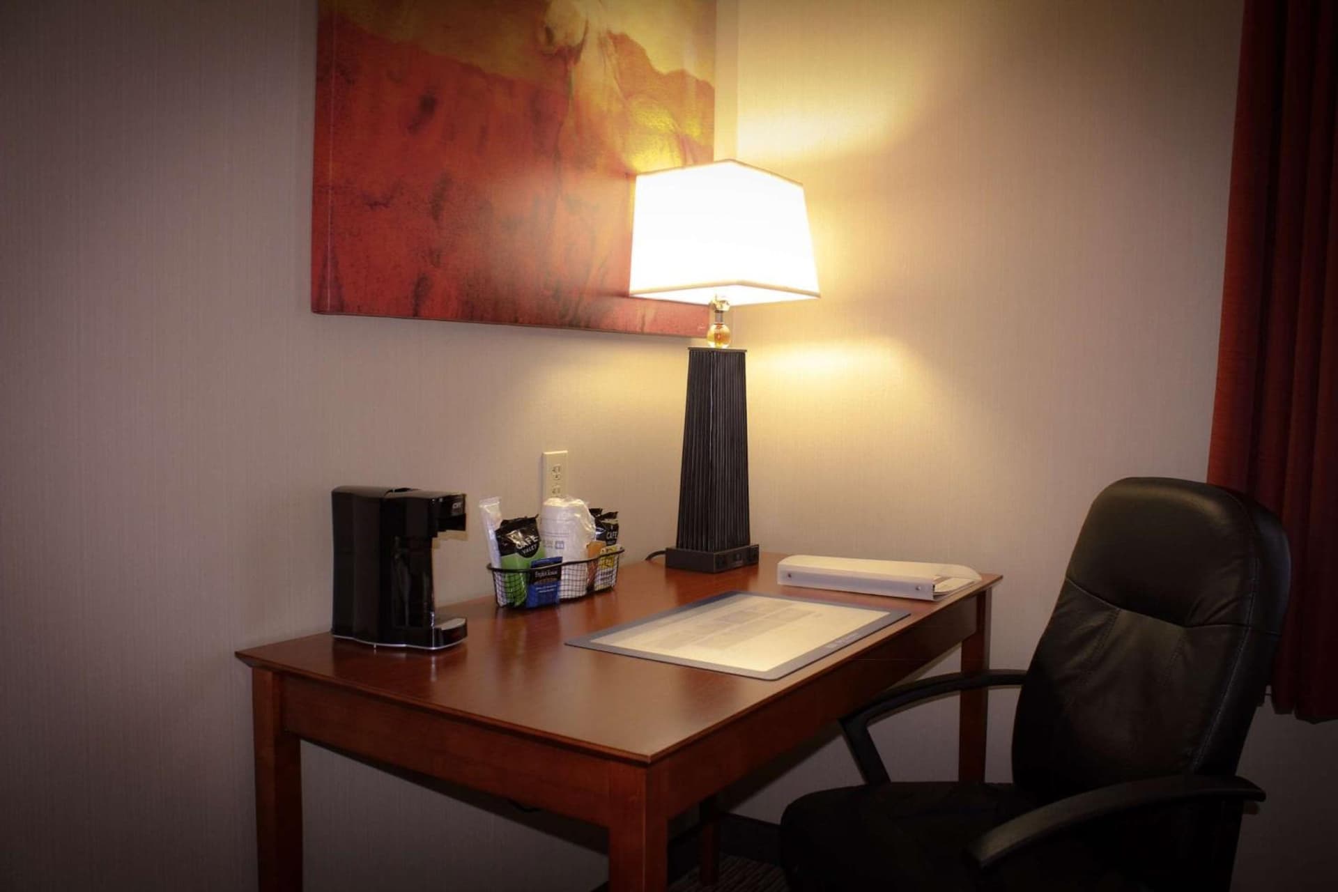 Best Western Plus Arrowhead Hotel gallery photo in Colton, CA — image 19