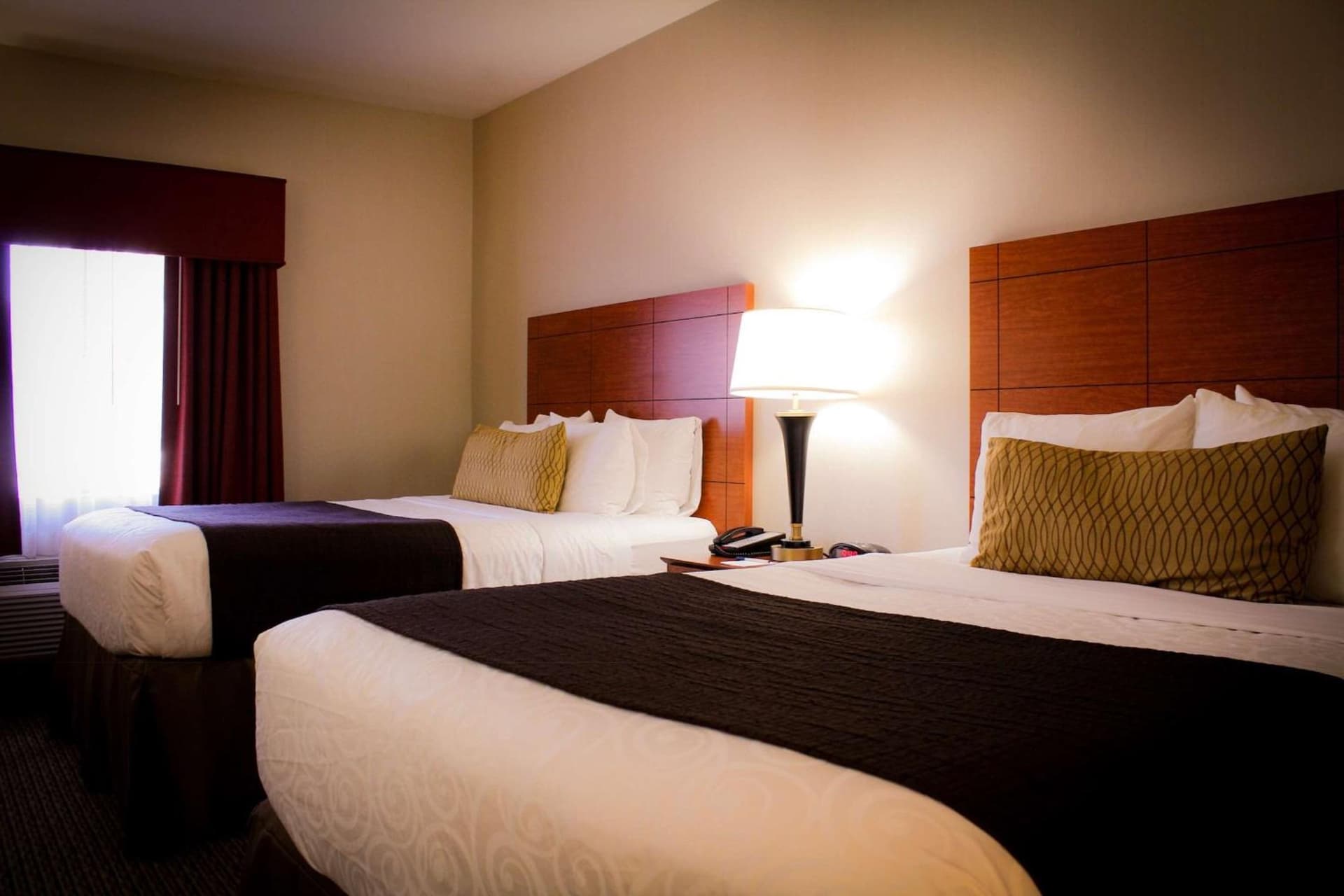 Best Western Plus Arrowhead Hotel gallery photo in Colton, CA — image 10