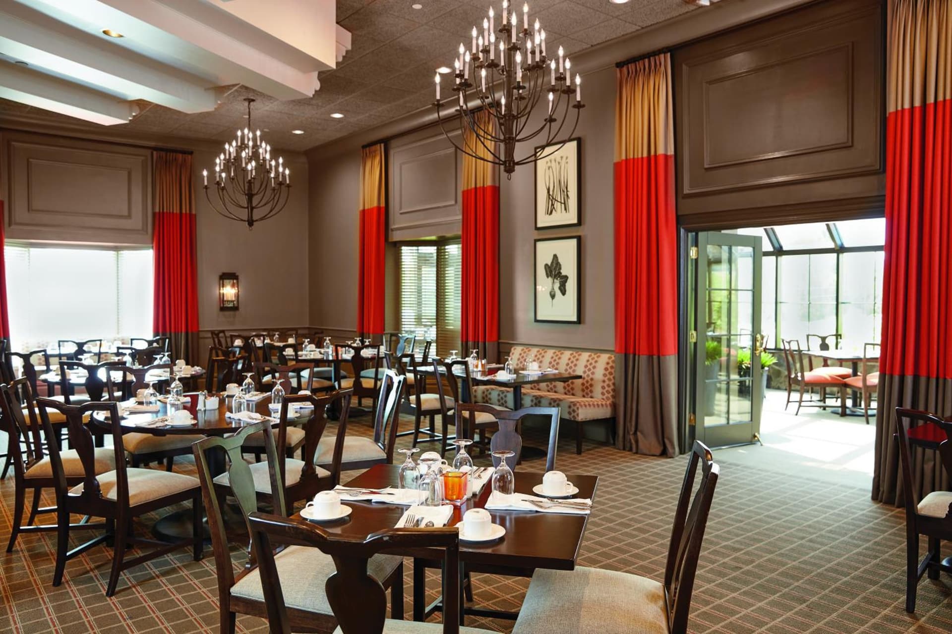 Ethan Allen Hotel gallery photo in Danbury, CT — image 5