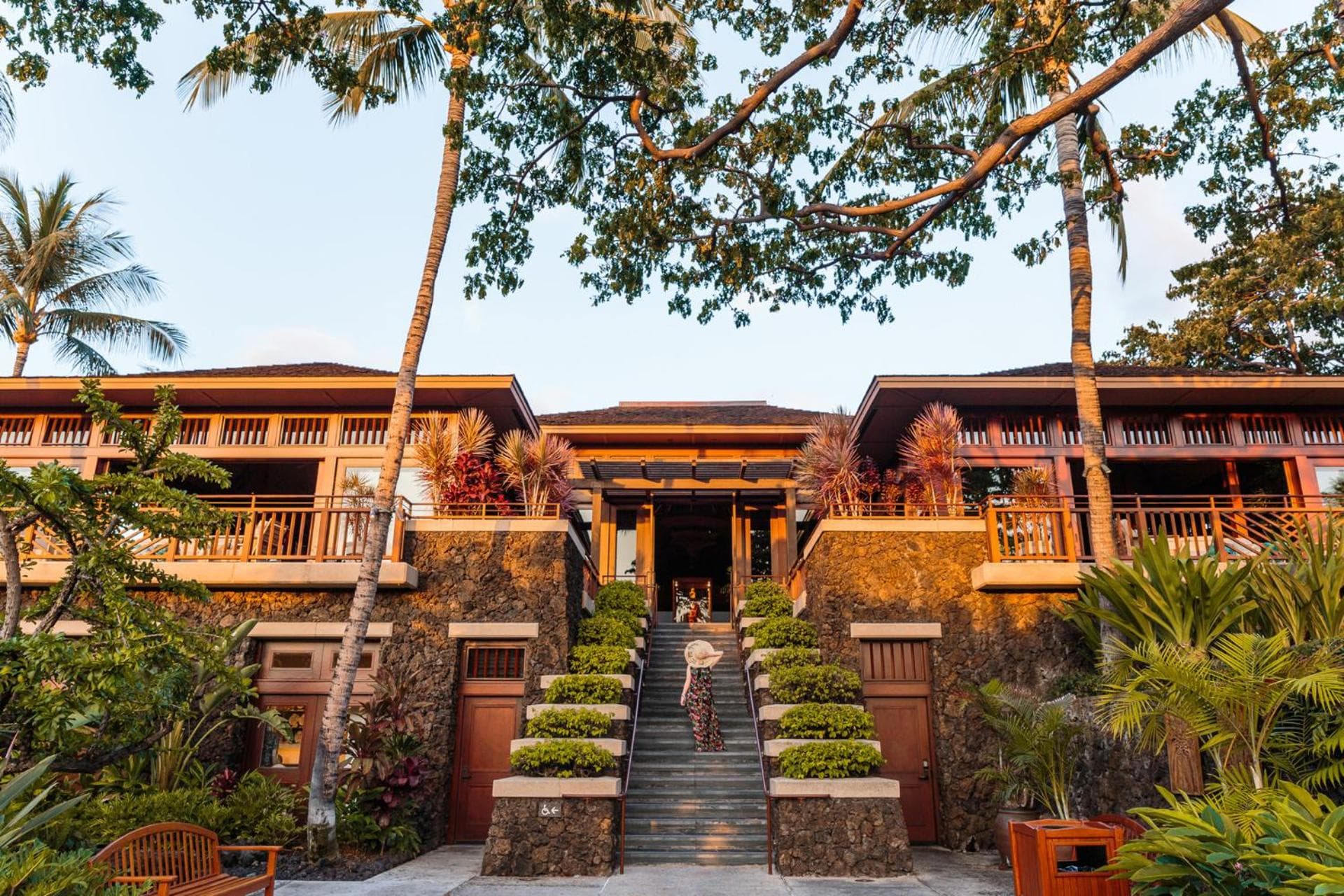 Four Seasons Resort Hualalai featured exterior or lobby in Kaupulehu, HI — similar hotel