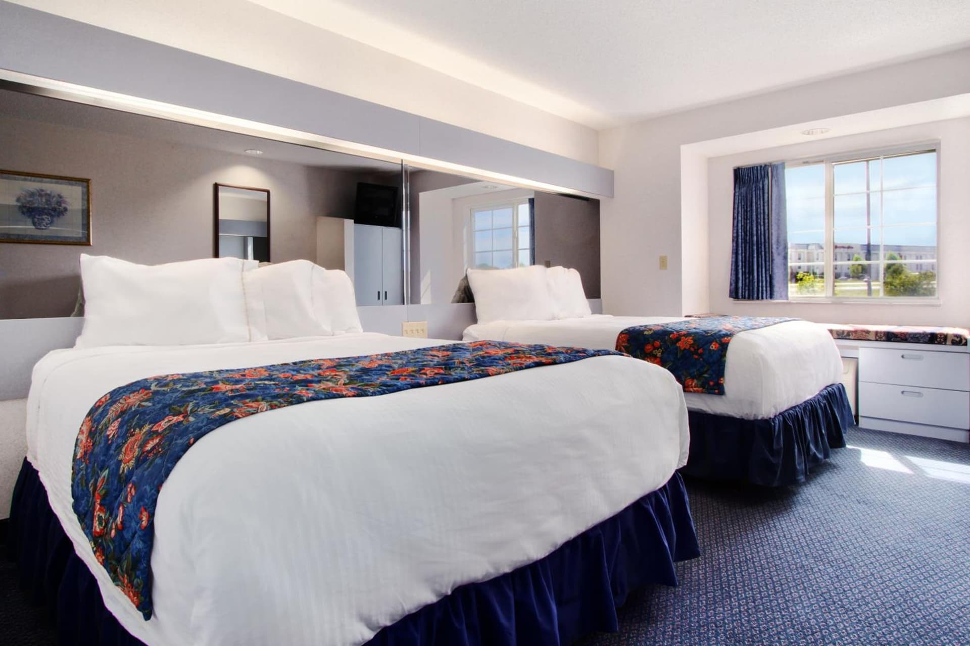 Microtel Inn & Suites by Wyndham Hagerstown by I-81 property views in Hagerstown, MD — gallery photo 3