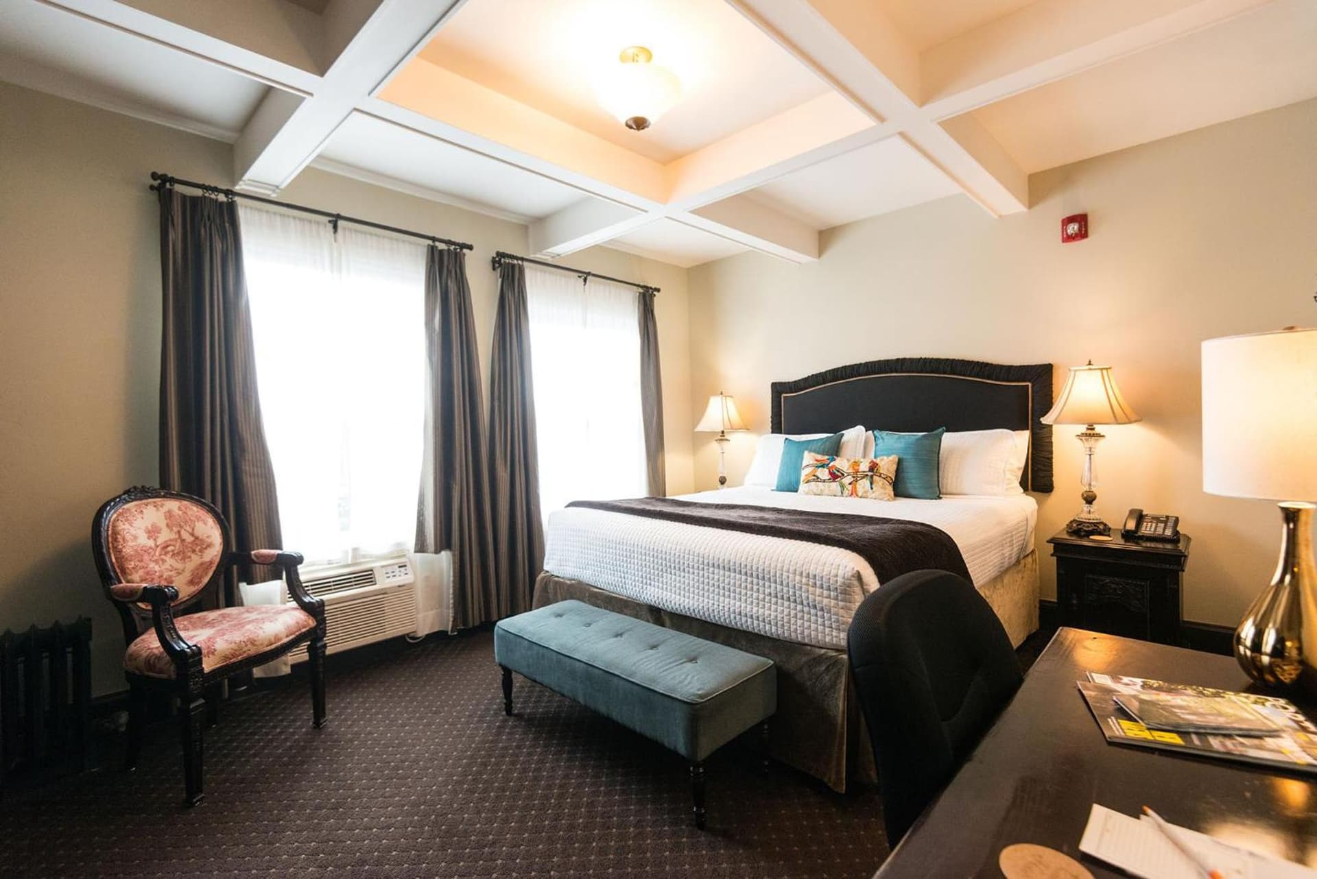 Camas Boutique Hotel gallery photo in Camas, WA — image 46