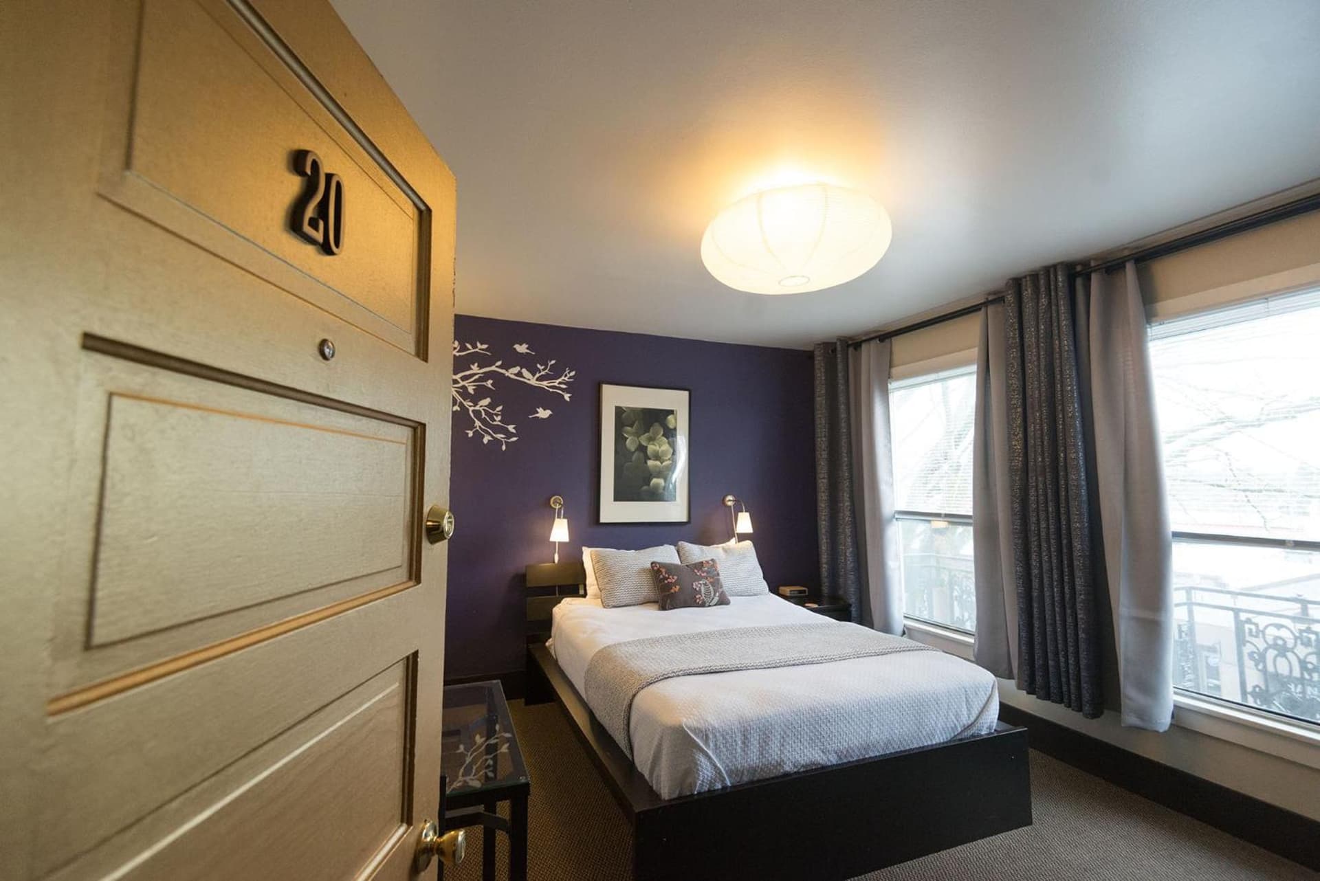 Camas Boutique Hotel gallery photo in Camas, WA — image 43