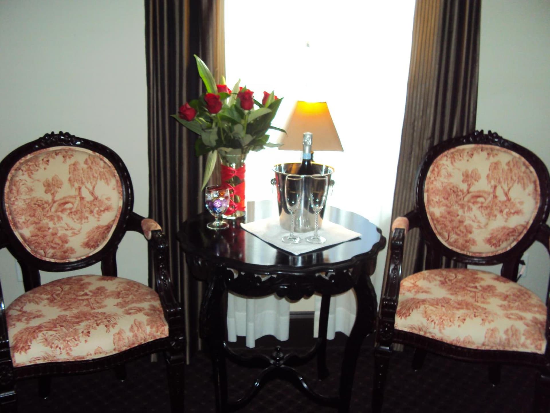Camas Boutique Hotel gallery photo in Camas, WA — image 98