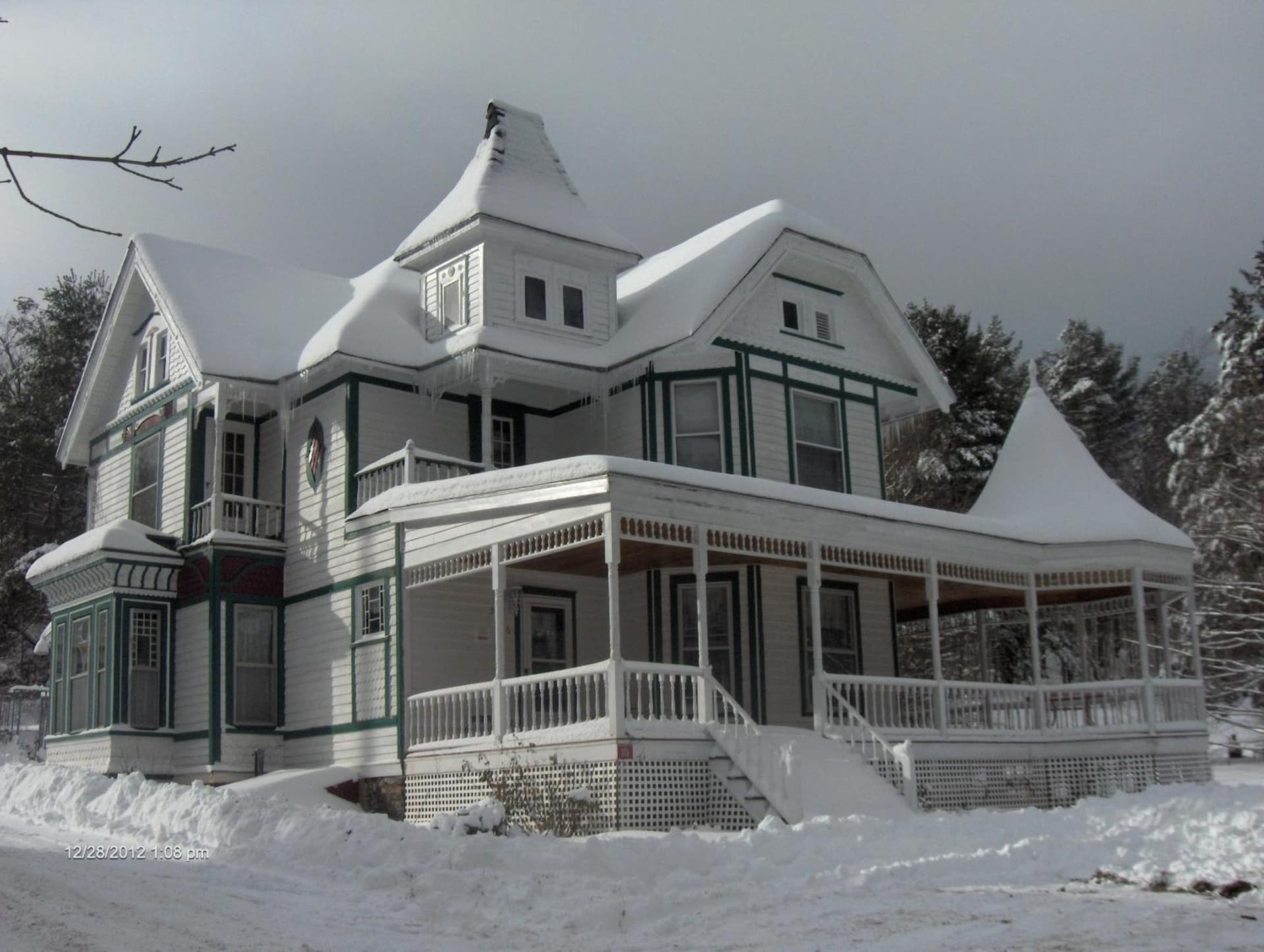 Antique Rose Inn Windham gallery photo in Windham — image 23