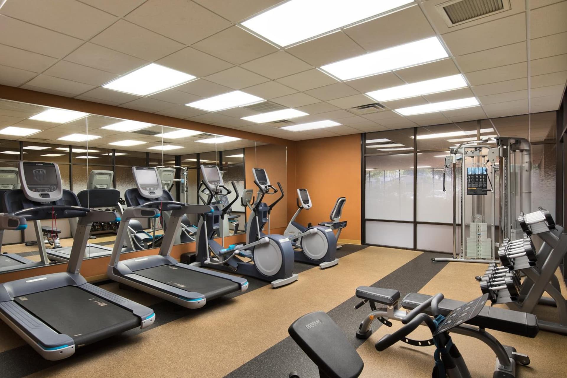 University Plaza Hotel gallery photo in Springfield, MO — image 24