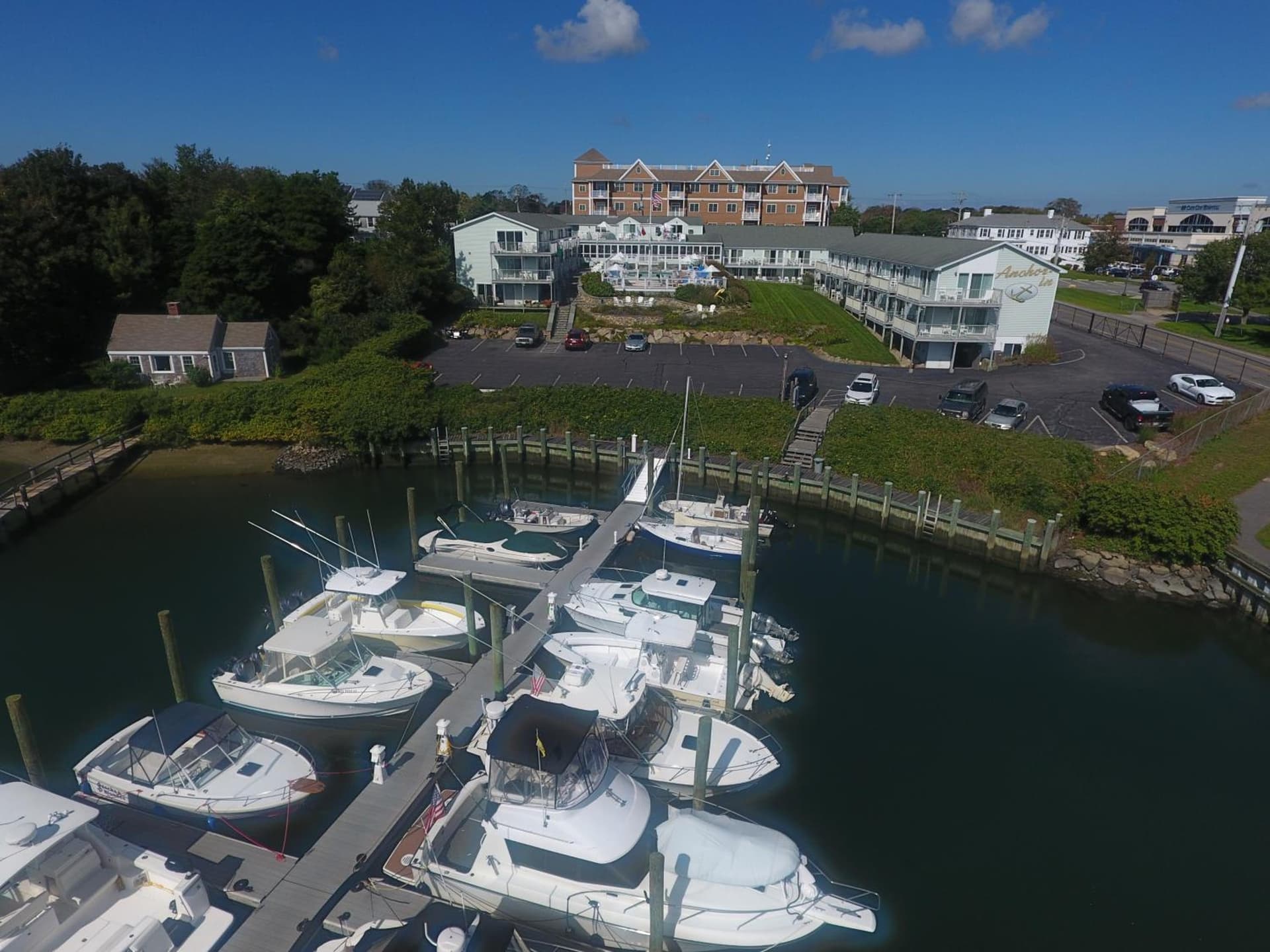Anchor In Distinctive Waterfront Lodging gallery photo in Hyannis — image 65