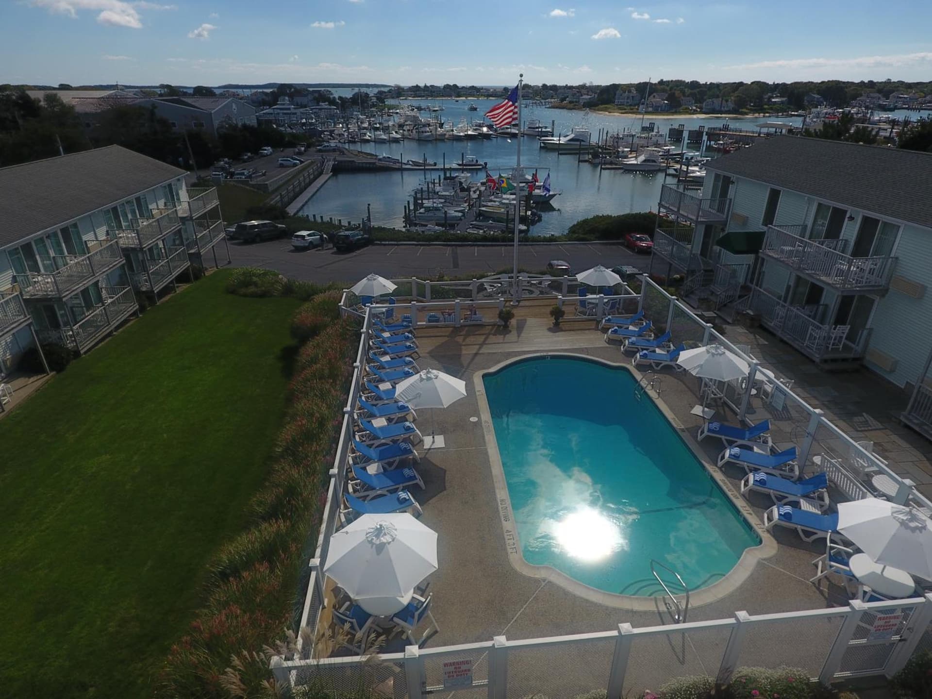 Anchor In Distinctive Waterfront Lodging gallery photo in Hyannis — image 73