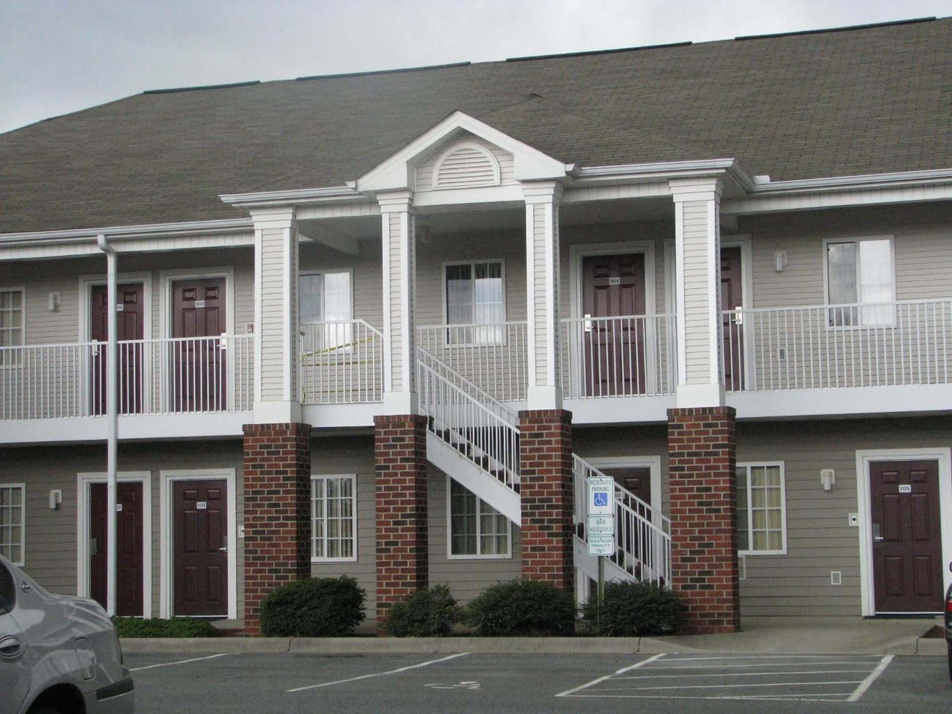 Affordable Suites Conover / Hickory gallery photo in Conover, NC — image 11