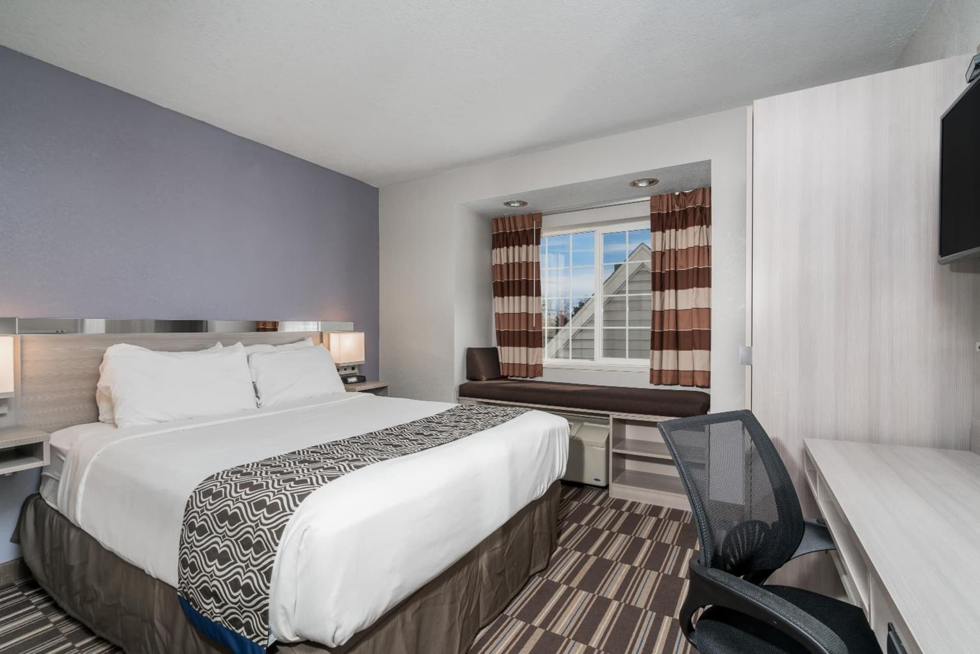 Microtel Inn & Suites by Wyndham Rochester North Mayo Clinic interior in Rochester, MN — gallery photo 2