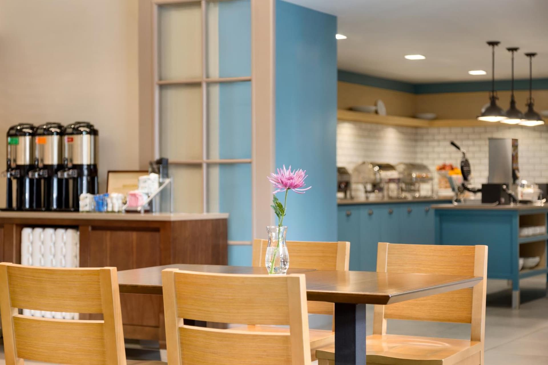 Country Inn & Suites by Radisson, Seattle-Tacoma International Airport, WA gallery photo in SeaTac, WA — image 15