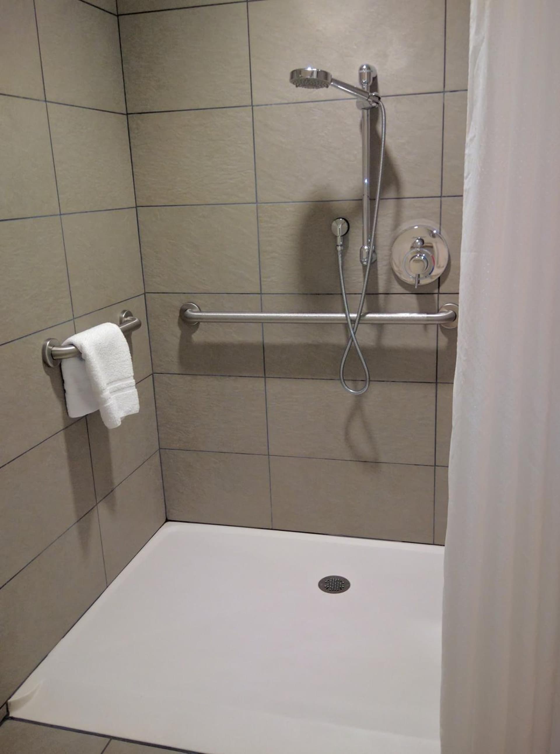 Country Inn & Suites by Radisson, Seattle-Tacoma International Airport, WA gallery photo in SeaTac, WA — image 60
