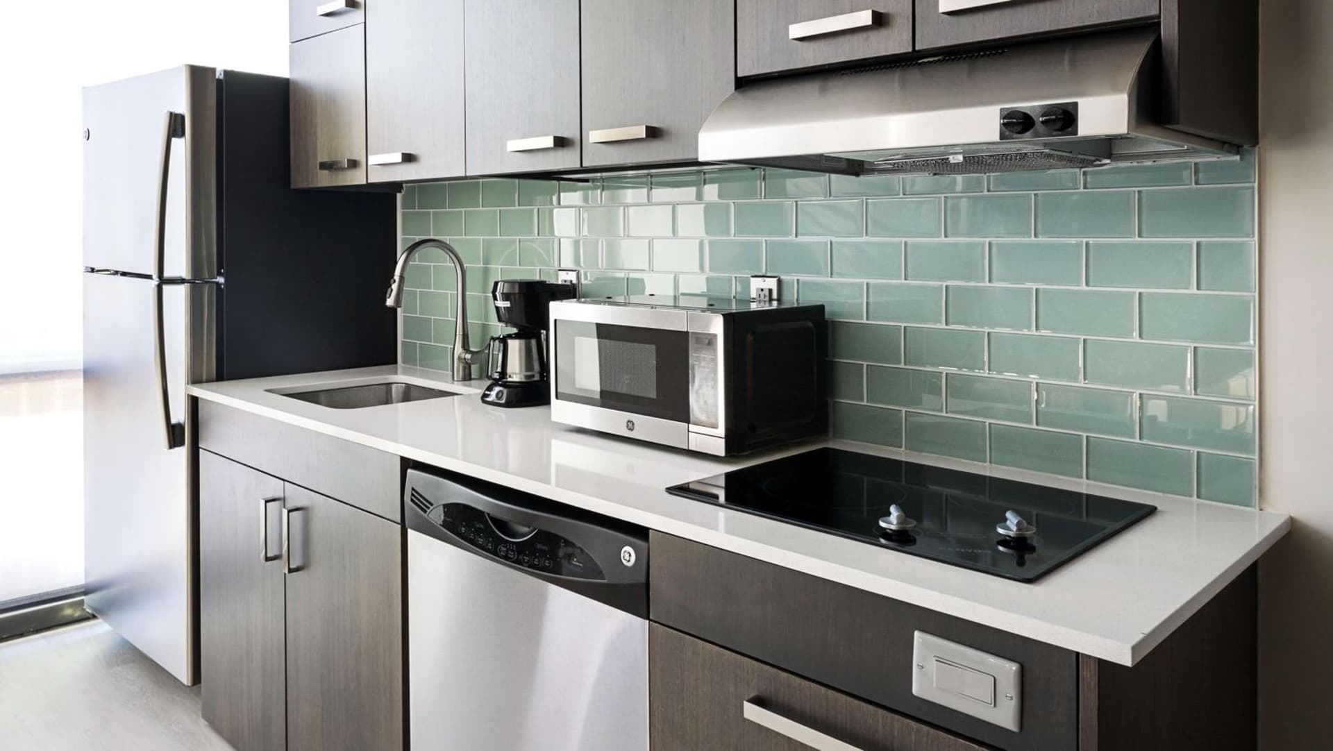 Hyatt House Jersey City gallery photo in Jersey City, NJ — image 47