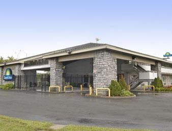 Days Inn by Wyndham Columbus Fairgrounds gallery photo in Columbus, OH — image 24