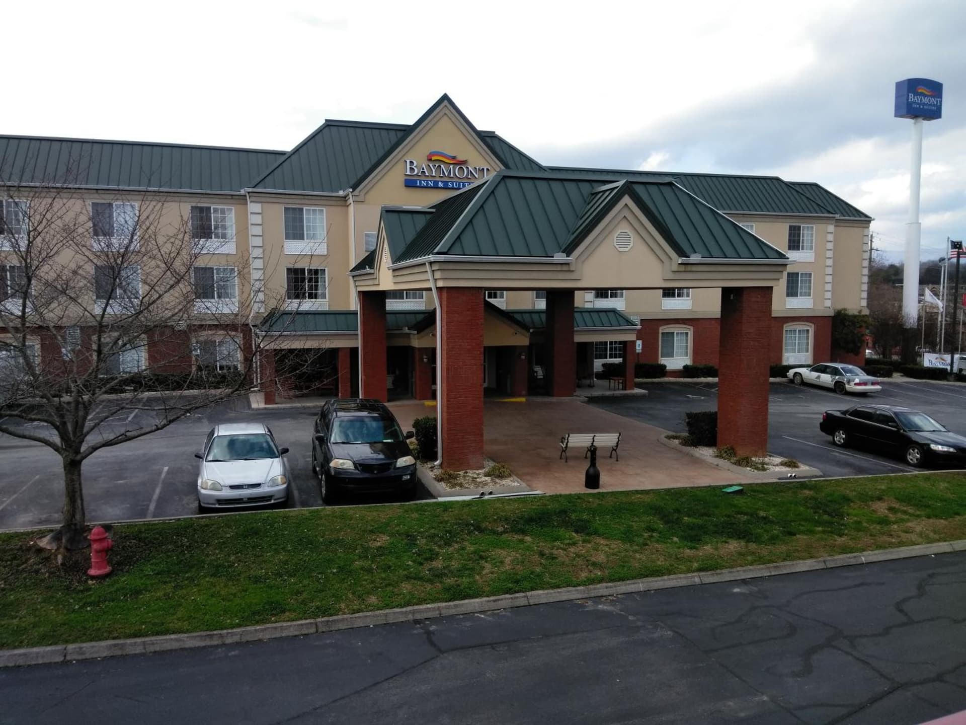 Baymont by Wyndham Clinton featured exterior or lobby in Clinton, TN — similar hotel