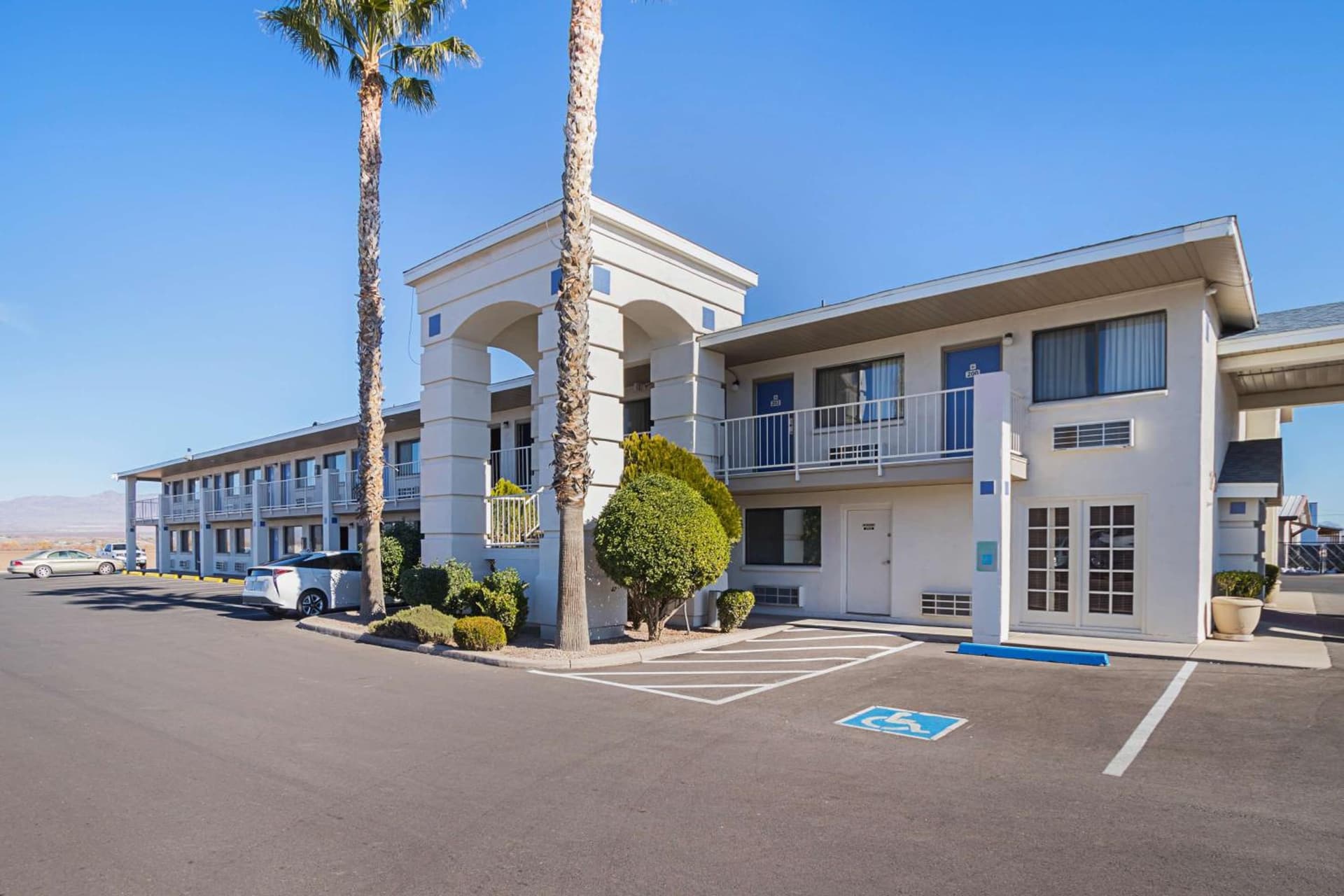 Motel 6-Safford, AZ interior in Safford, AZ — gallery photo 2