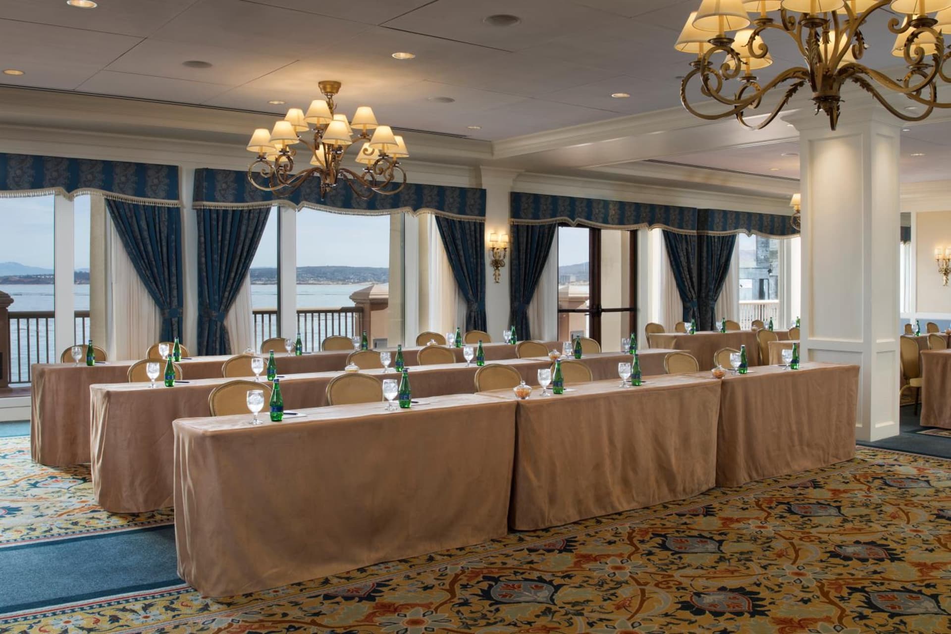 Monterey Plaza Hotel & Spa gallery photo in Monterey, CA — image 35