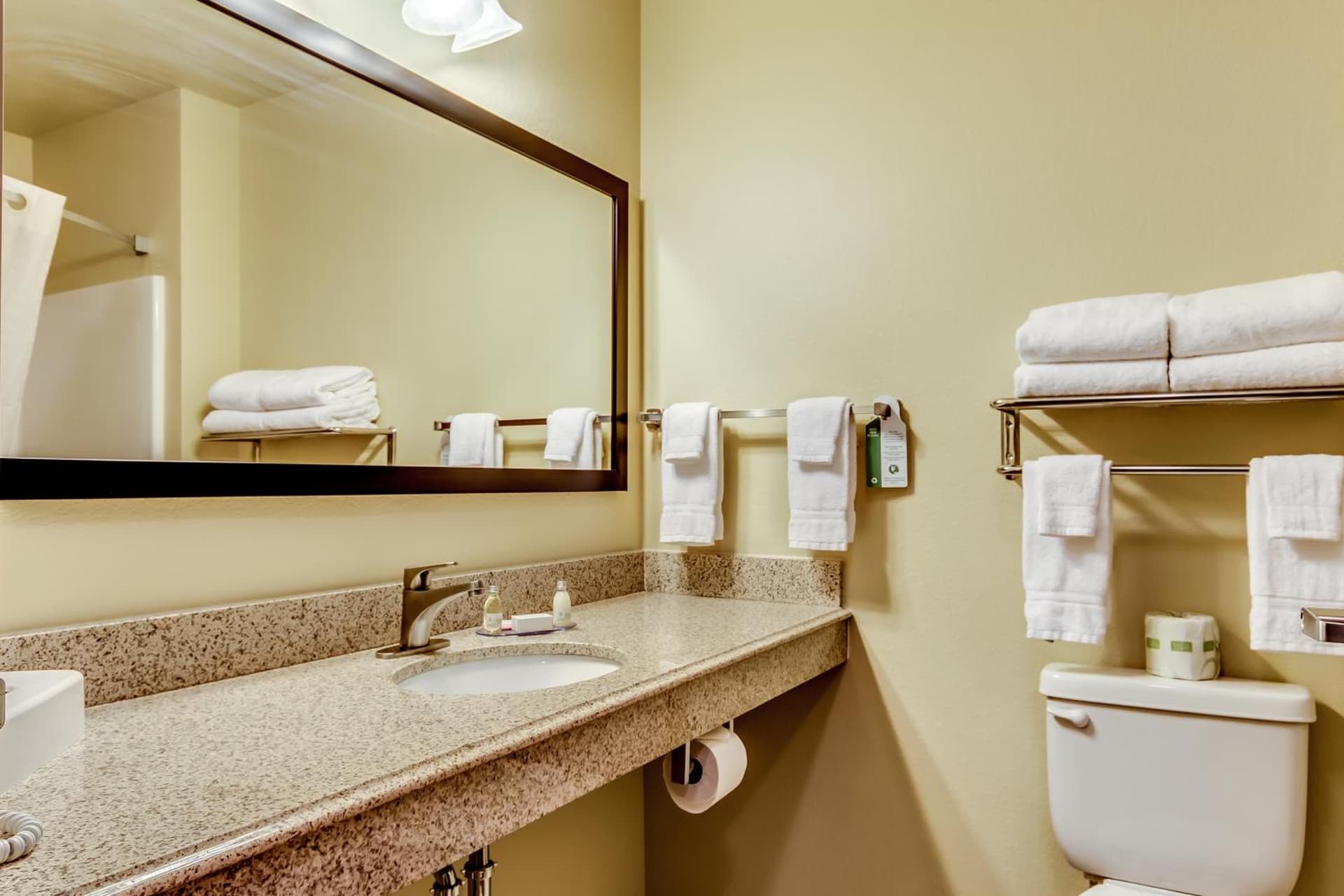 Cobblestone Inn & Suites - Waverly gallery photo in Waverly, IA — image 40