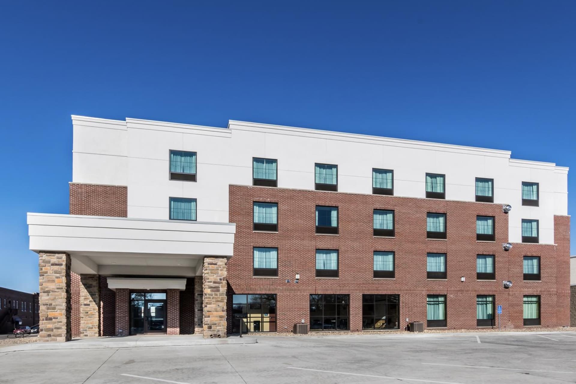 Cobblestone Inn & Suites - Waverly gallery photo in Waverly, IA — image 4