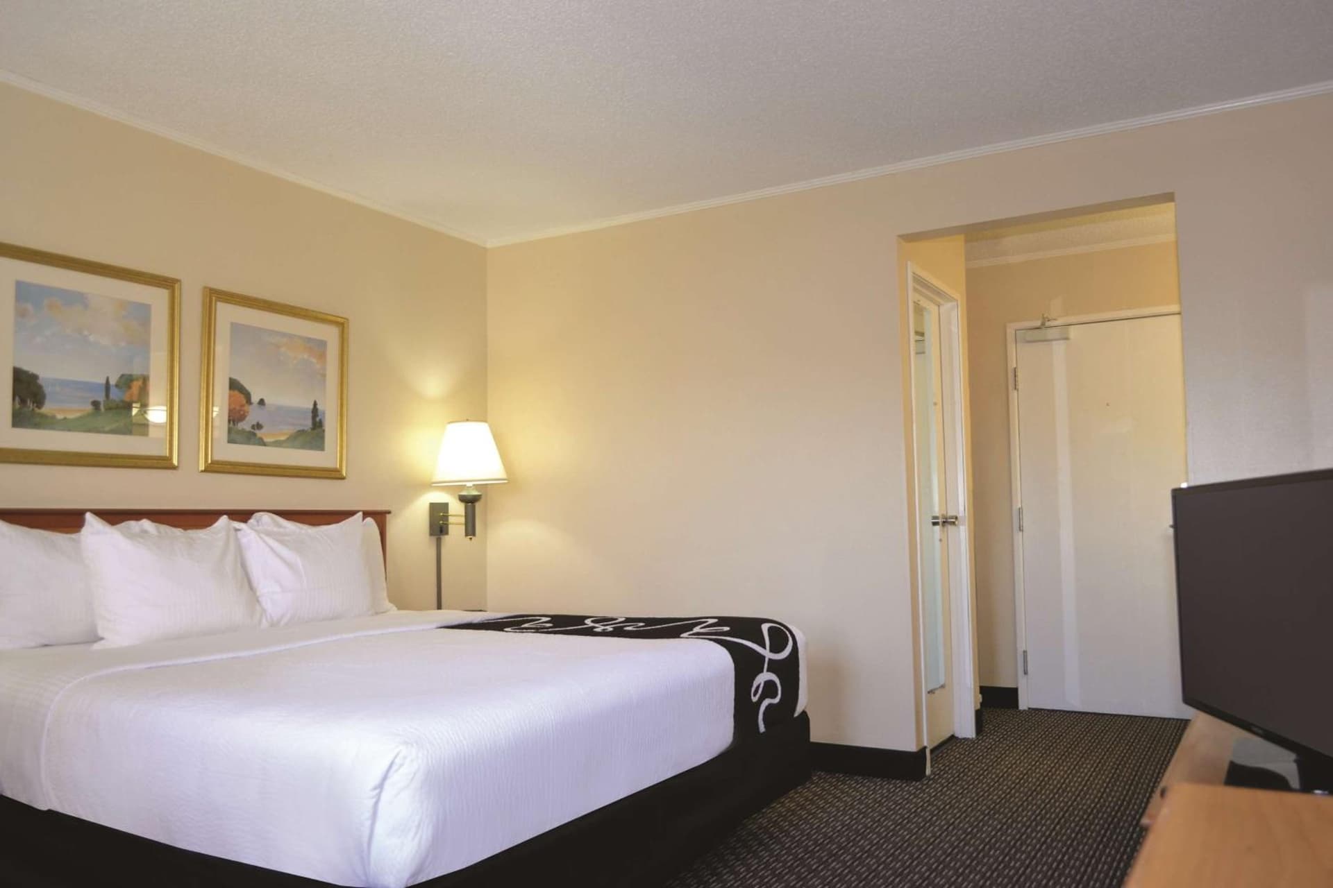 La Quinta by Wyndham Tampa Fairgrounds - Casino gallery photo in Tampa, FL — image 21