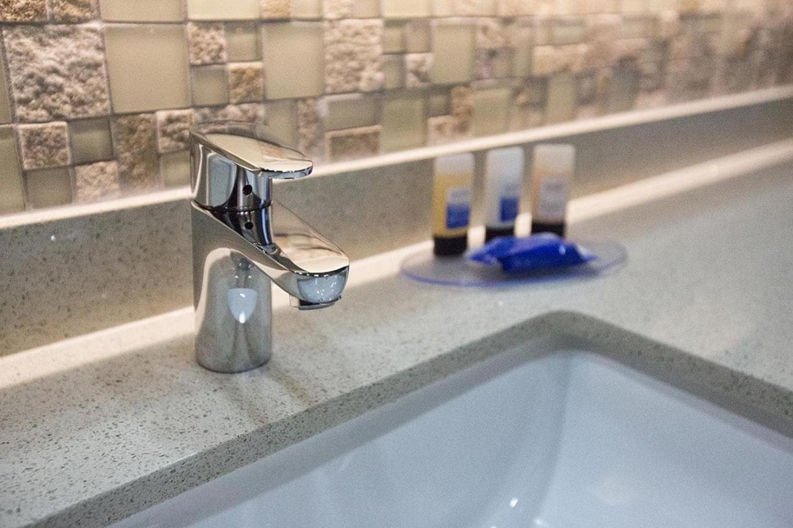 Best Western University Inn Santa Clara property views in Santa Clara, CA — gallery photo 3
