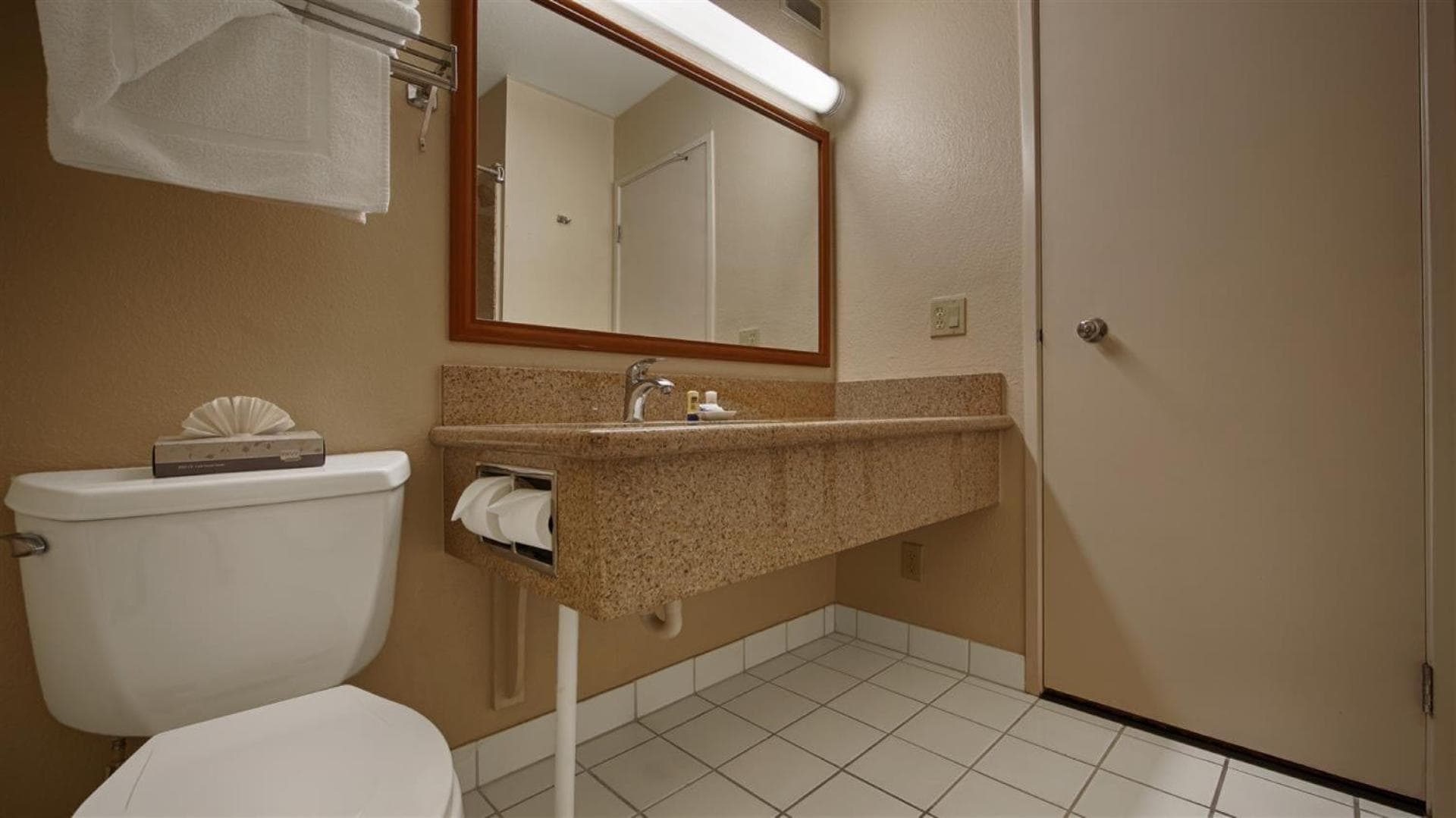 Best Western Village Inn gallery photo in Fresno, CA — image 32