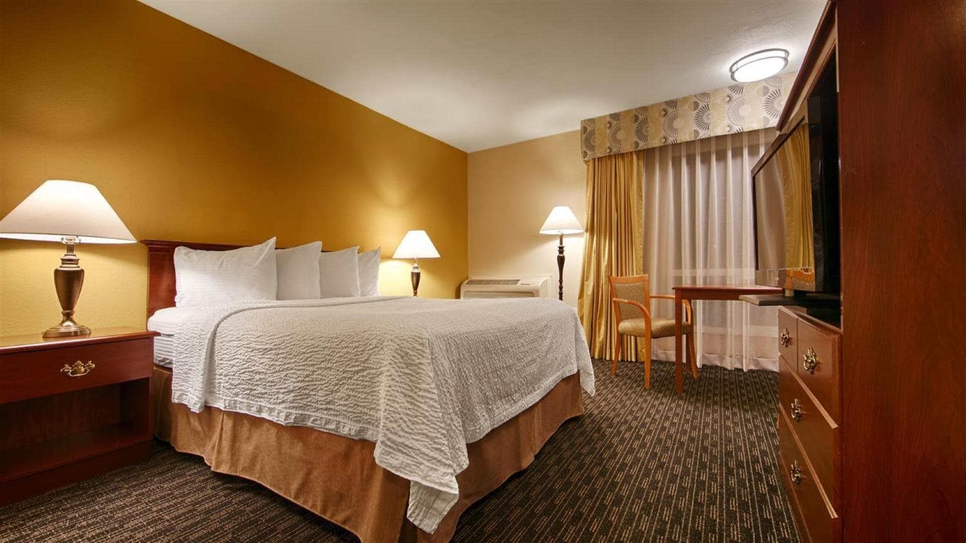 Best Western Village Inn gallery photo in Fresno, CA — image 17