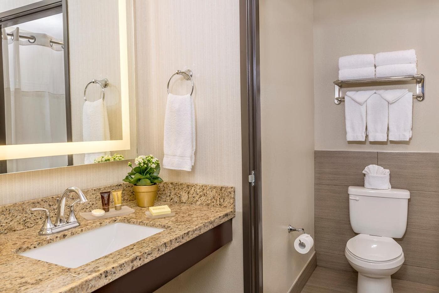 Ayres Suites Yorba Linda gallery photo in Yorba Linda, CA — image 25