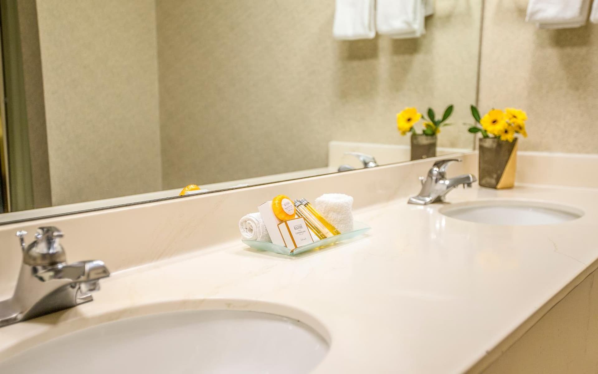 Hotel 116, A Coast Hotel Bellevue gallery photo in Bellevue, WA — image 4