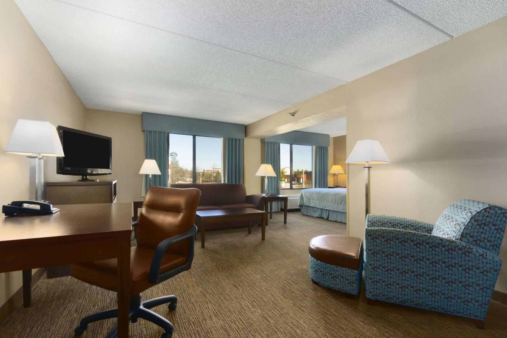 Holiday Inn Express Fayetteville Fort Bragg by IHG gallery photo in Fayetteville, NC — image 18