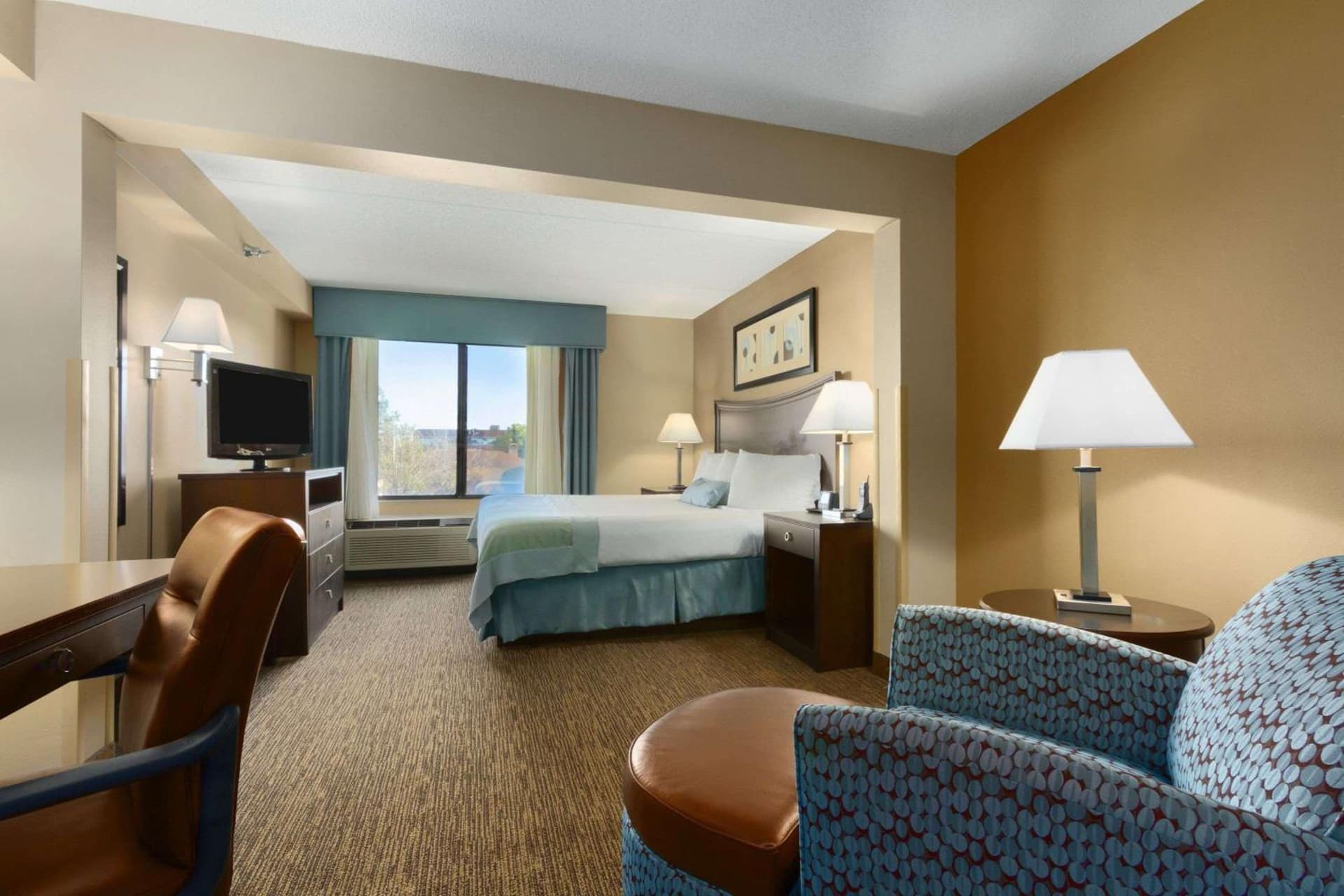 Holiday Inn Express Fayetteville Fort Bragg by IHG gallery photo in Fayetteville, NC — image 17