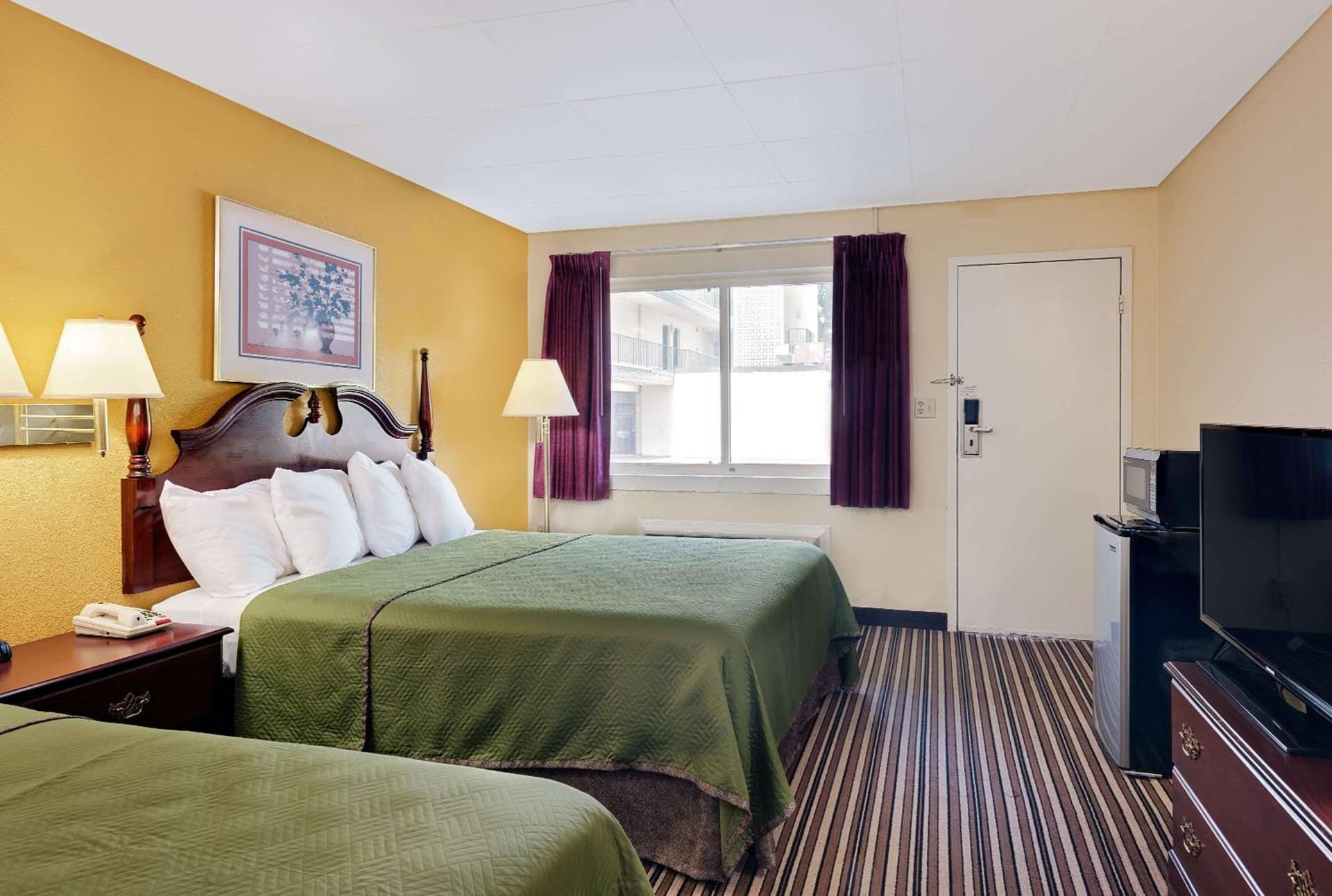 Travelodge by Wyndham Chambersburg gallery photo in Chambersburg, PA — image 12