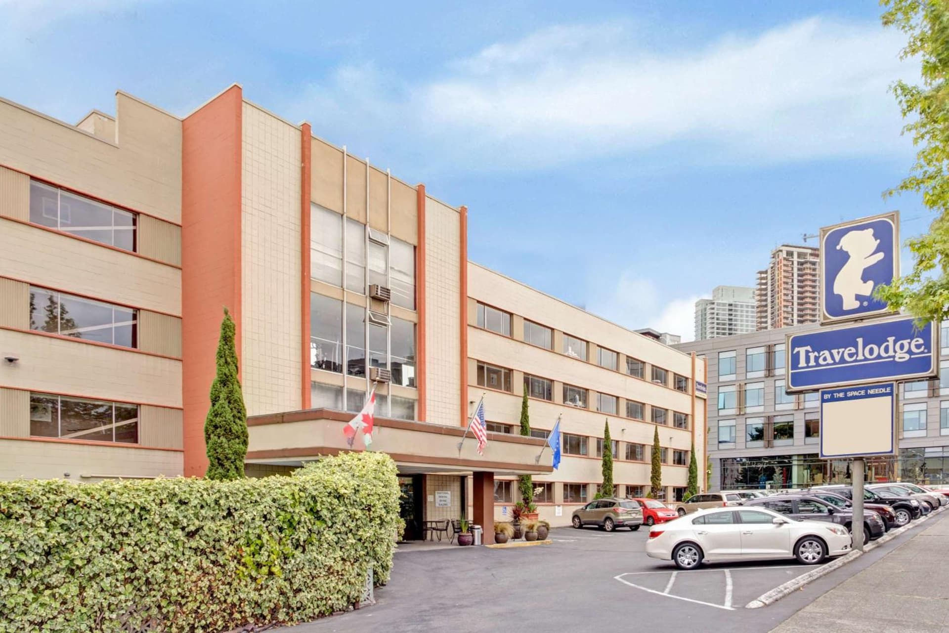 Travelodge by Wyndham Seattle By The Space Needle featured exterior or lobby in Seattle, WA — similar hotel