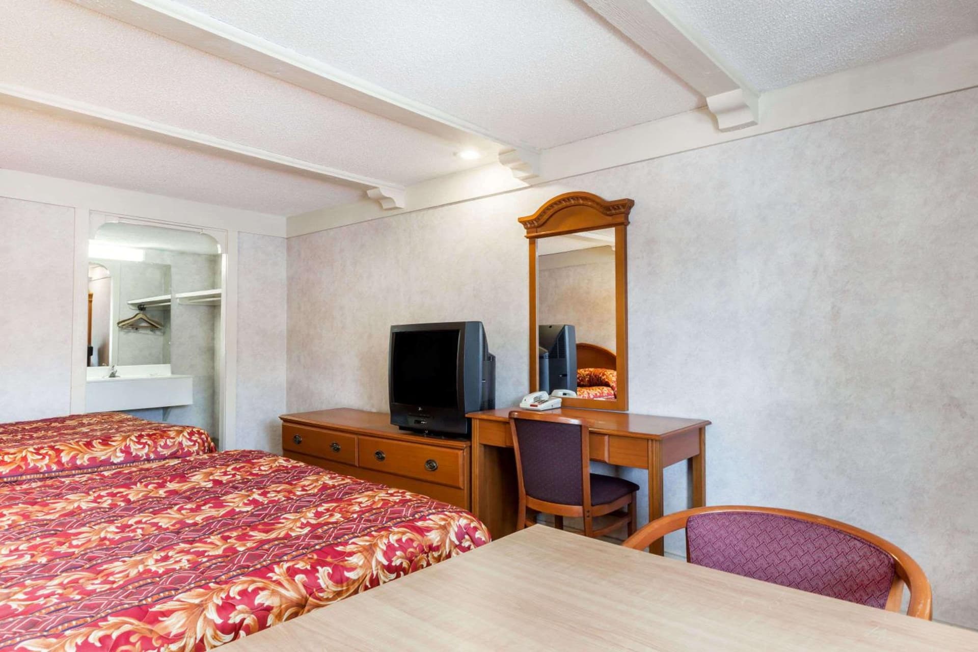 Travelodge by Wyndham Elkton University Area property views in Elkton, MD — gallery photo 3