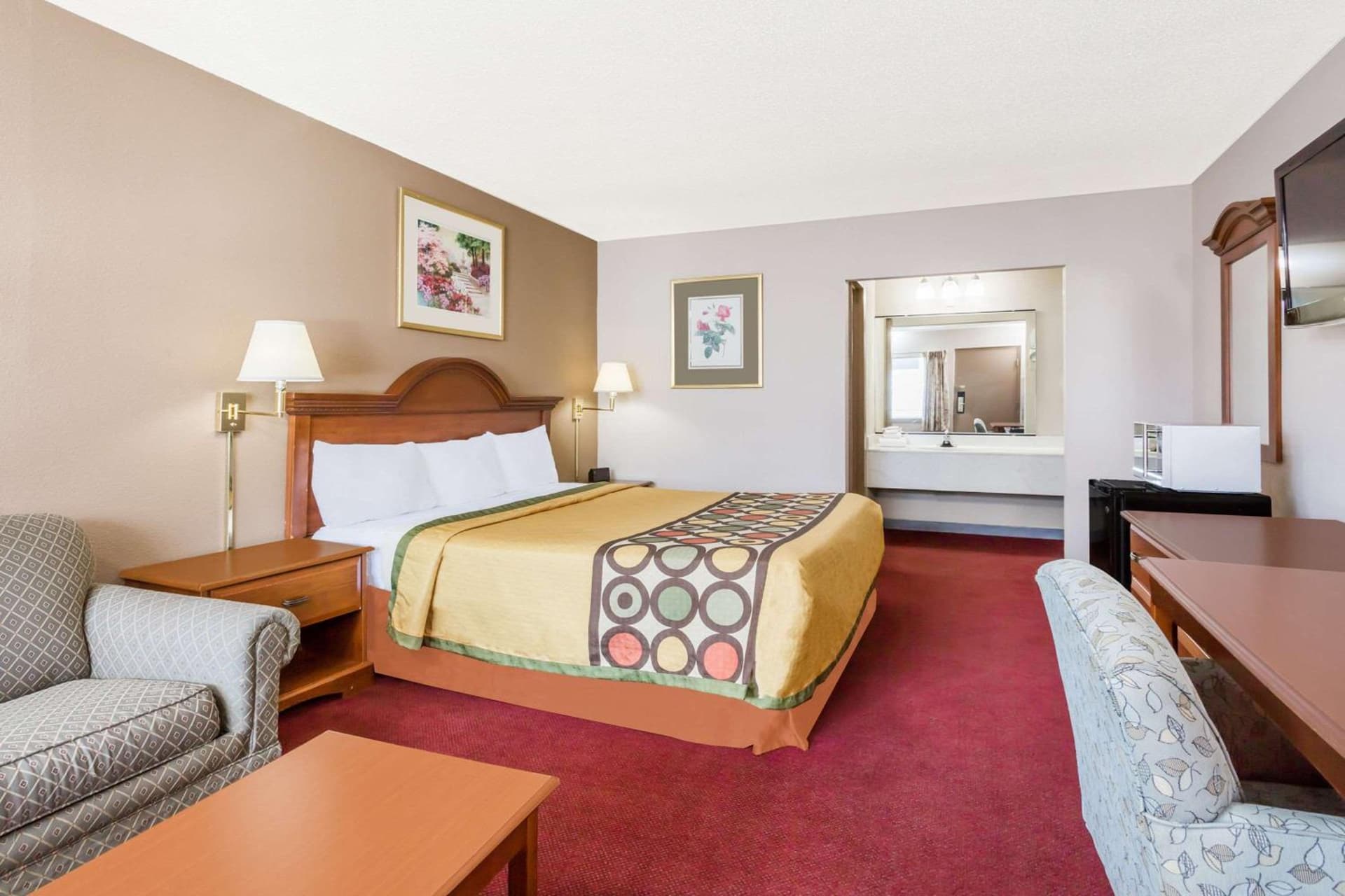 Super 8 by Wyndham Greensboro gallery photo in Greensboro, NC — image 7