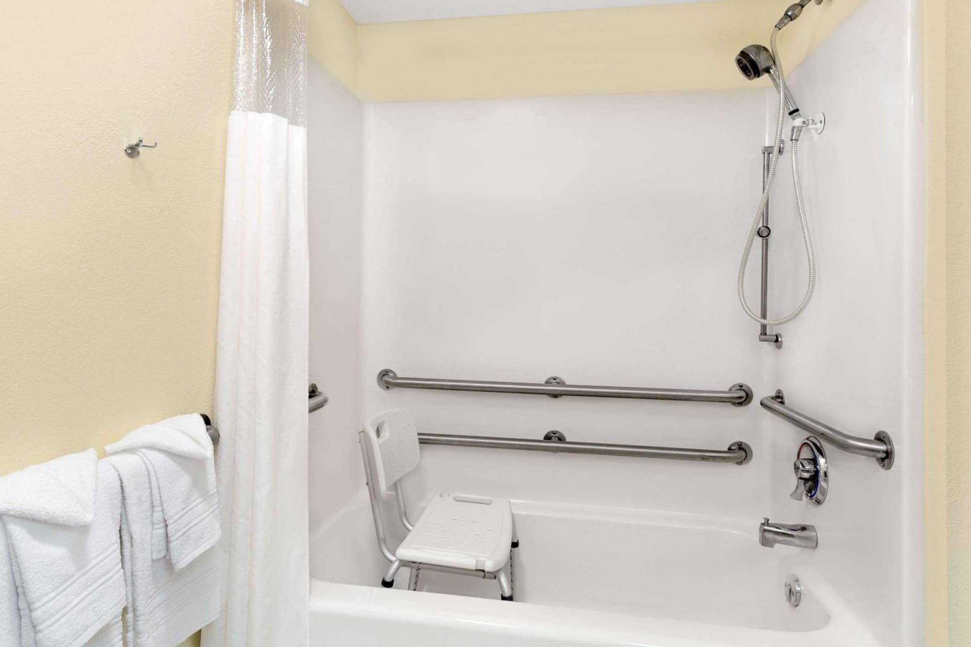 Travelodge by Wyndham Perry National Fairgrounds Area I-75 gallery photo in Perry, GA — image 39
