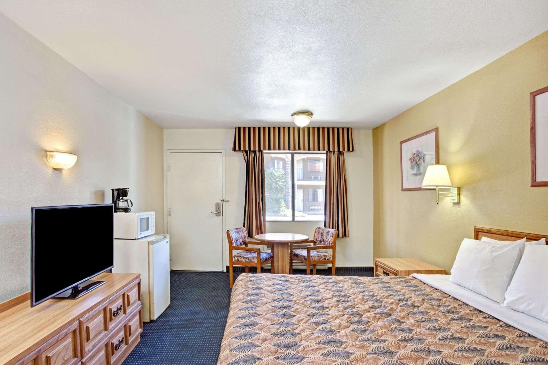 Travelodge by Wyndham Banning Casino and Outlet Mall gallery photo in Banning, CA — image 18