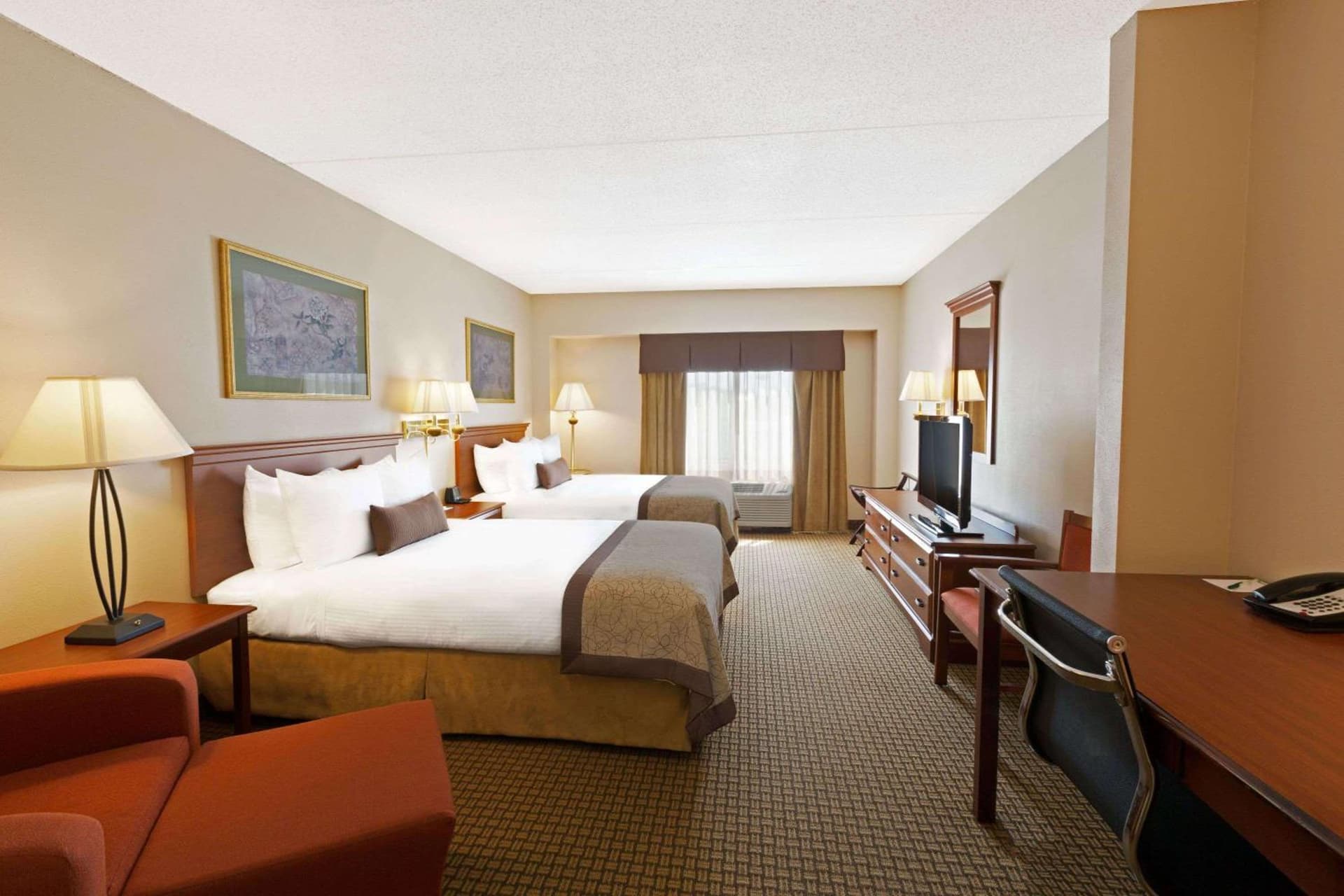 Wingate by Wyndham Charlotte Airport gallery photo in Charlotte, NC — image 27