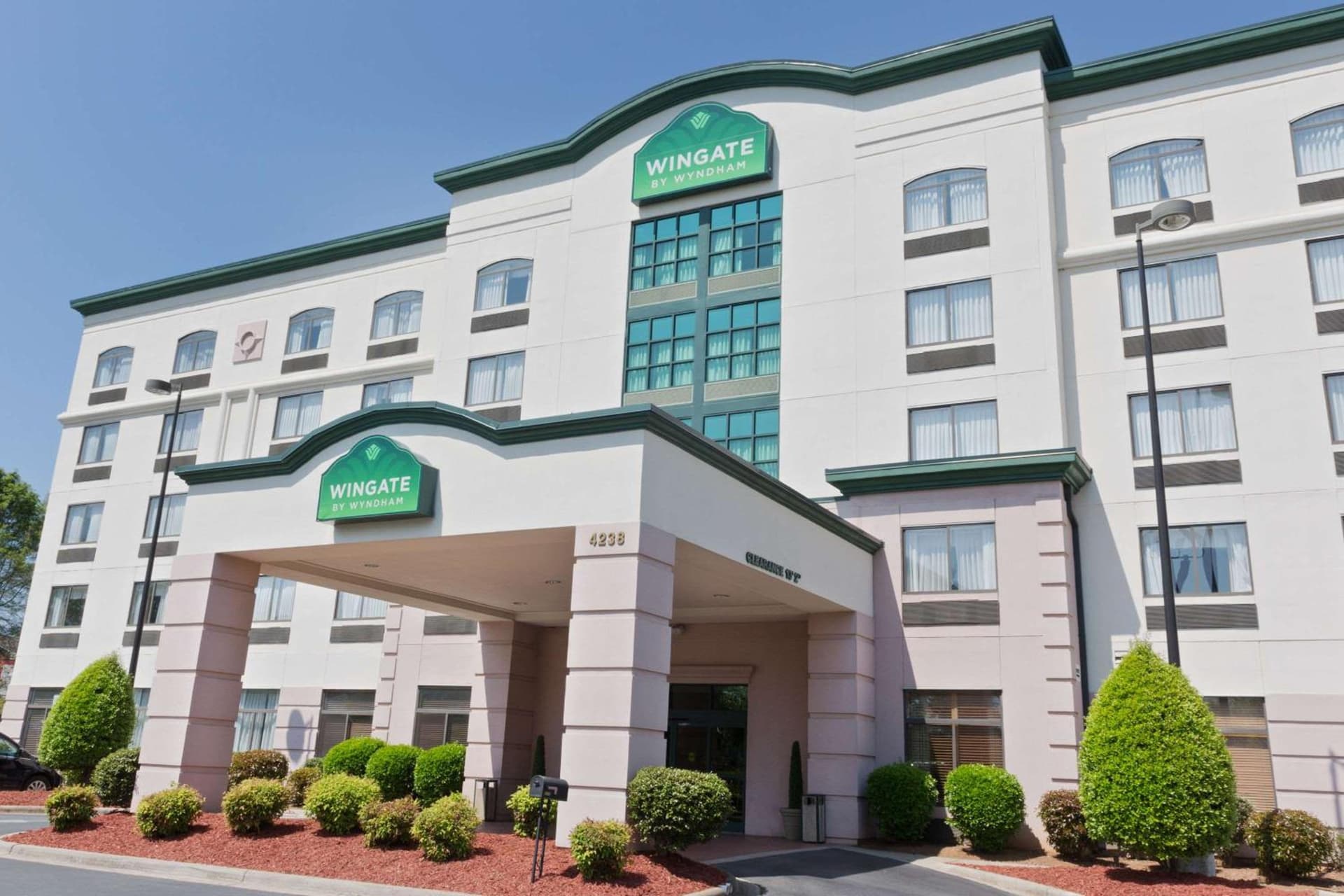 Wingate by Wyndham Charlotte Airport gallery photo in Charlotte, NC — image 41