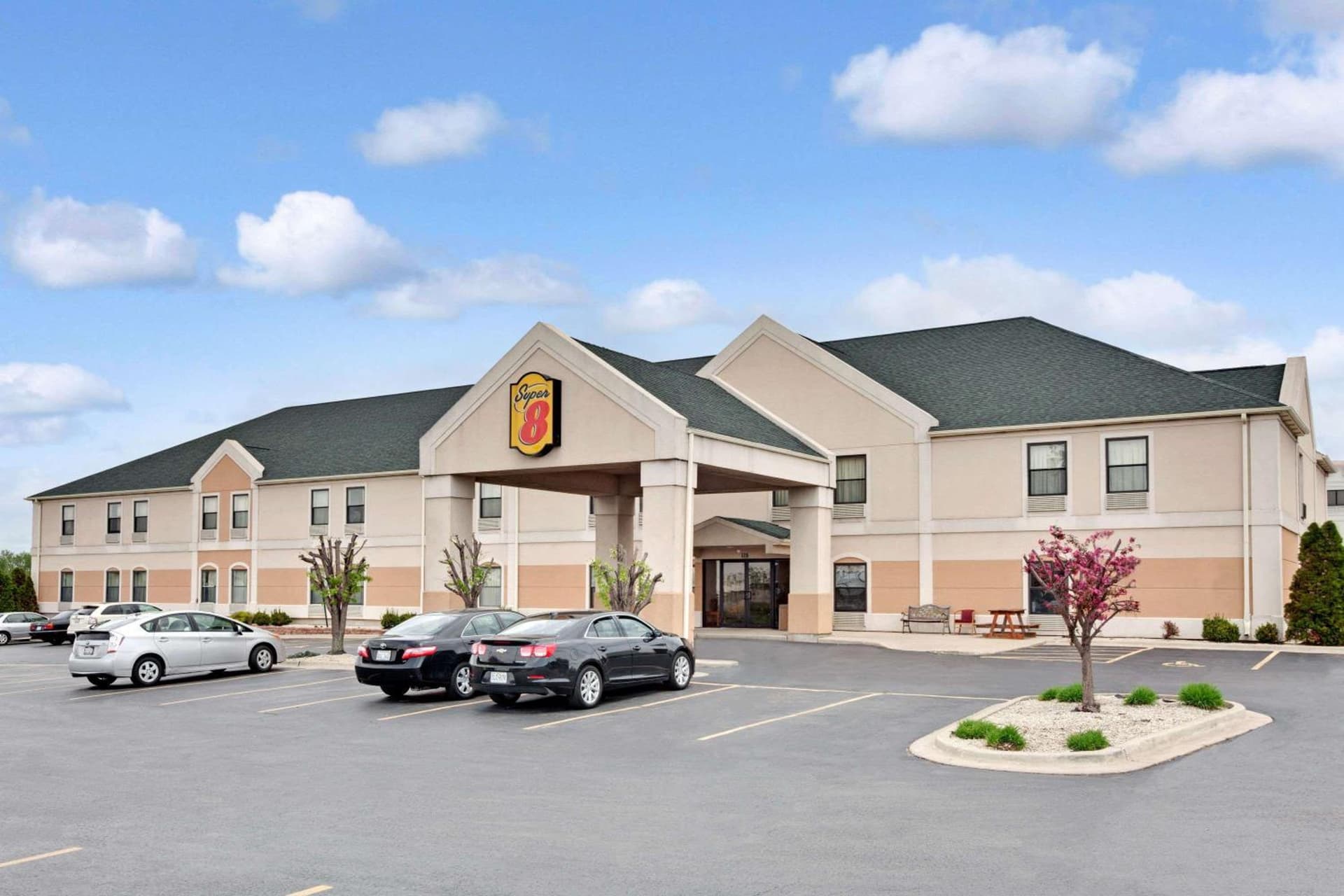 Super 8 by Wyndham Hampshire IL featured exterior or lobby in Hampshire, IL — similar hotel
